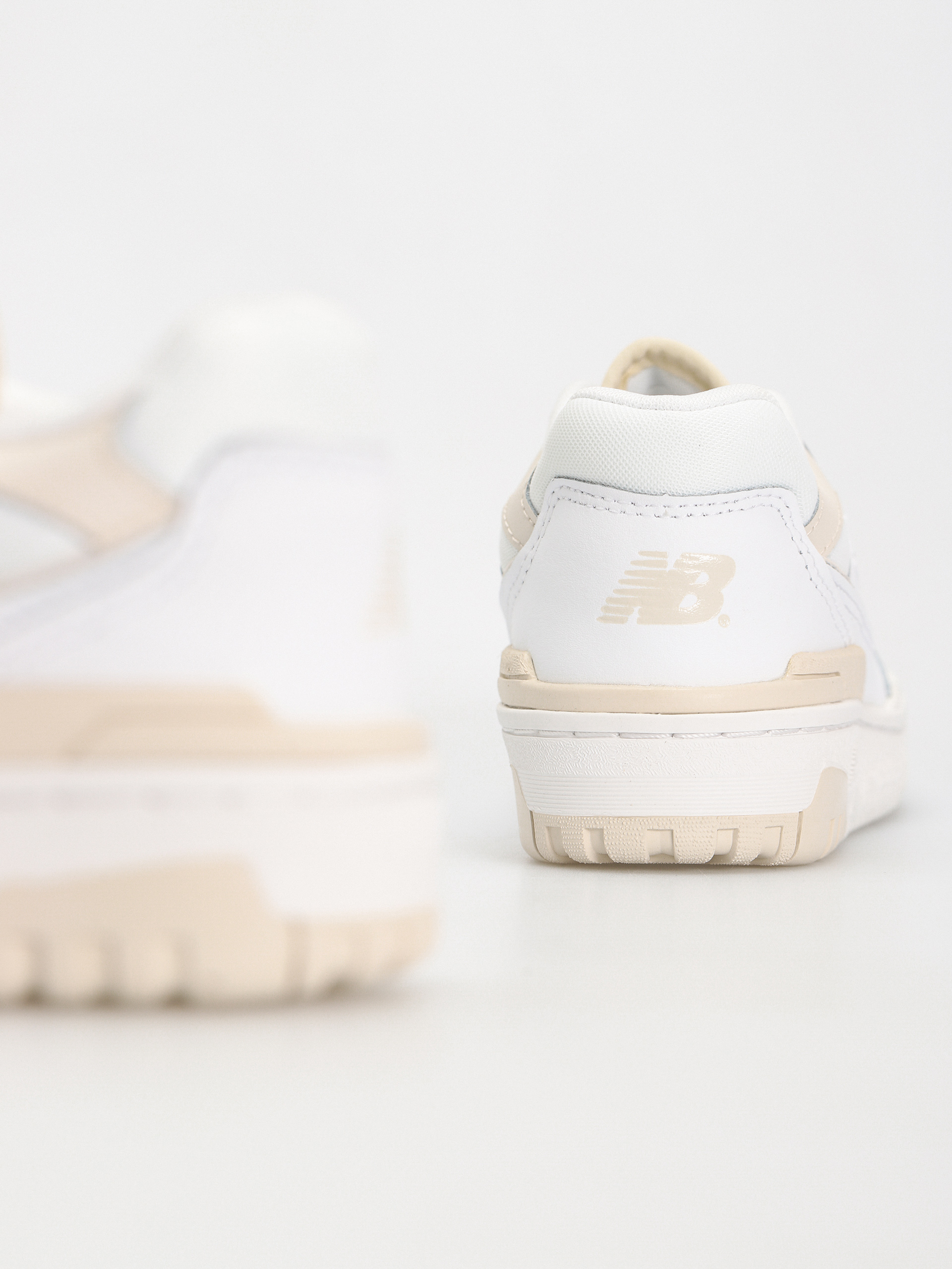 Topánky New Balance 550 Wmn (white linen)