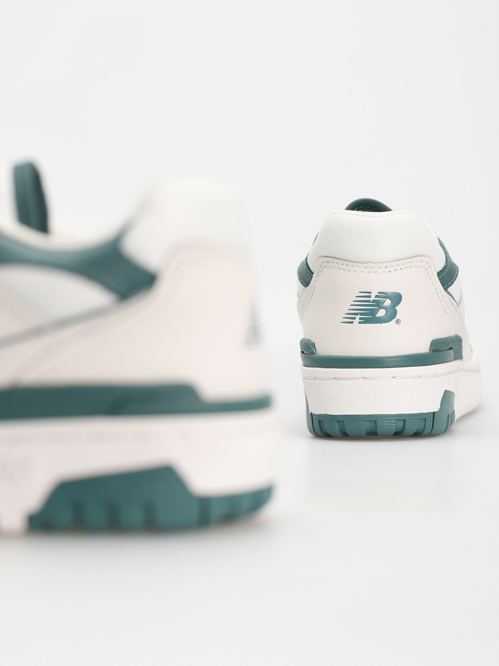 Topánky New Balance 550 Wmn (reflection new spruce)