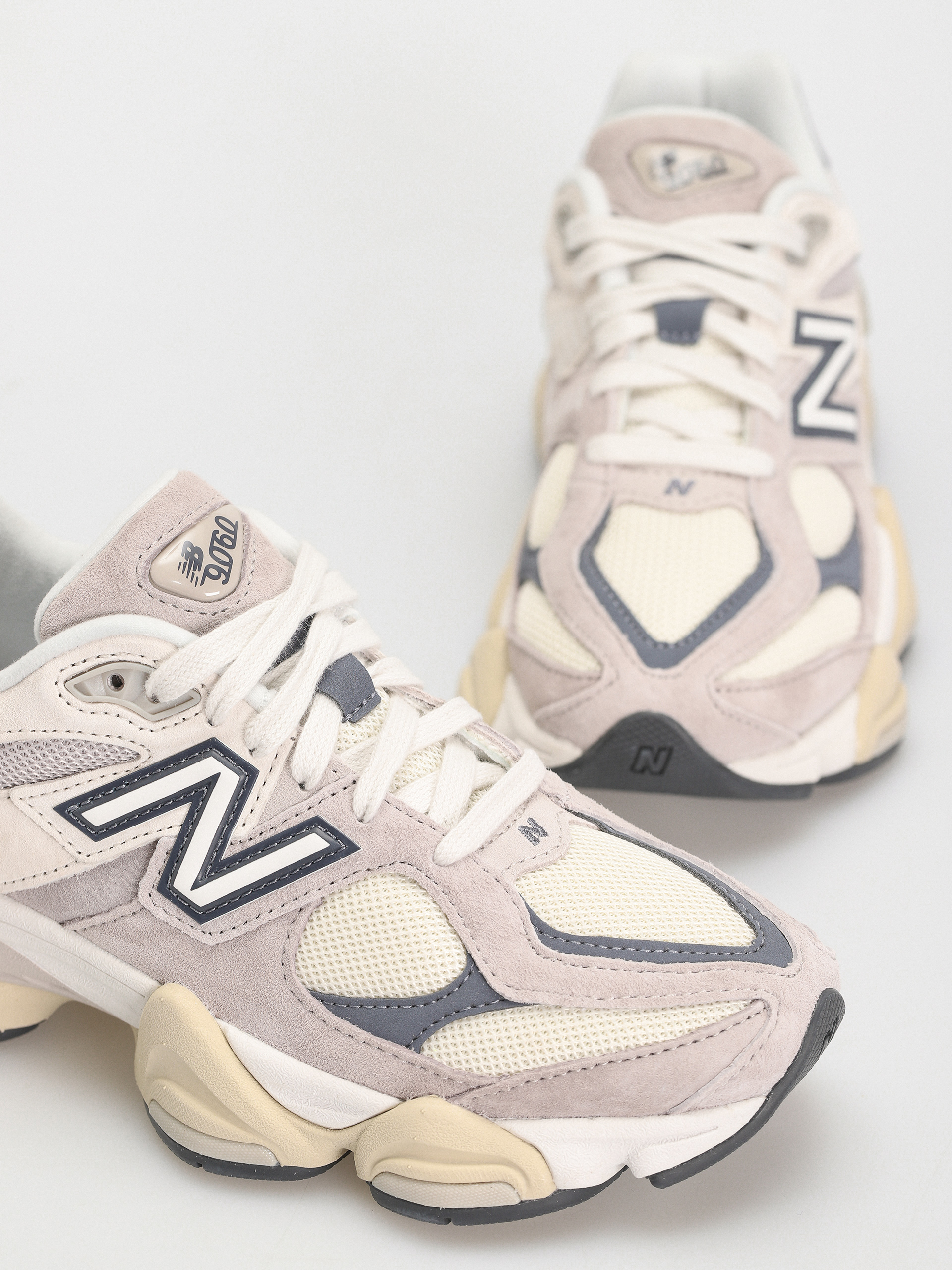 Topánky New Balance 9060 (moonrock linen)