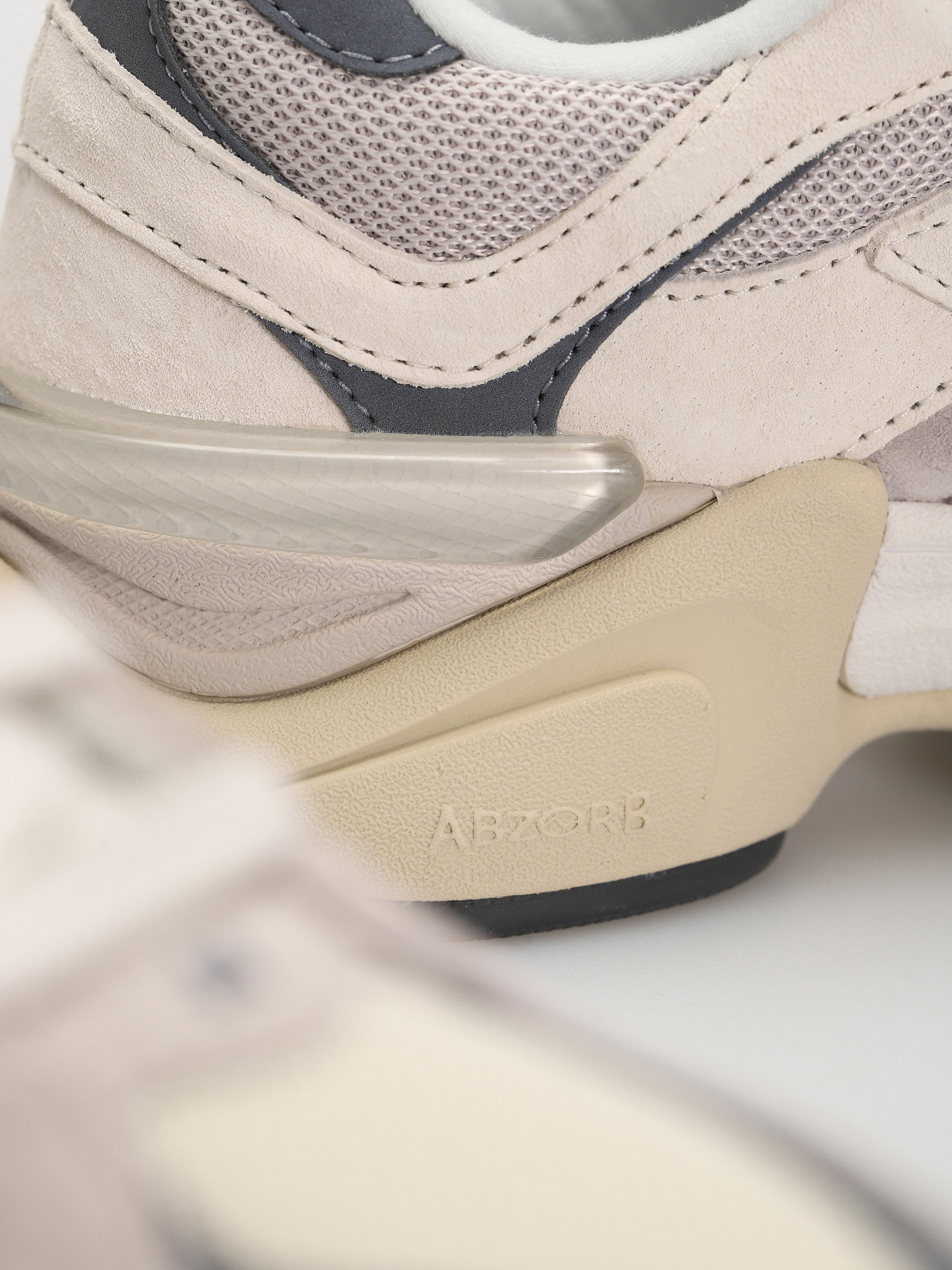 Topánky New Balance 9060 (moonrock linen)