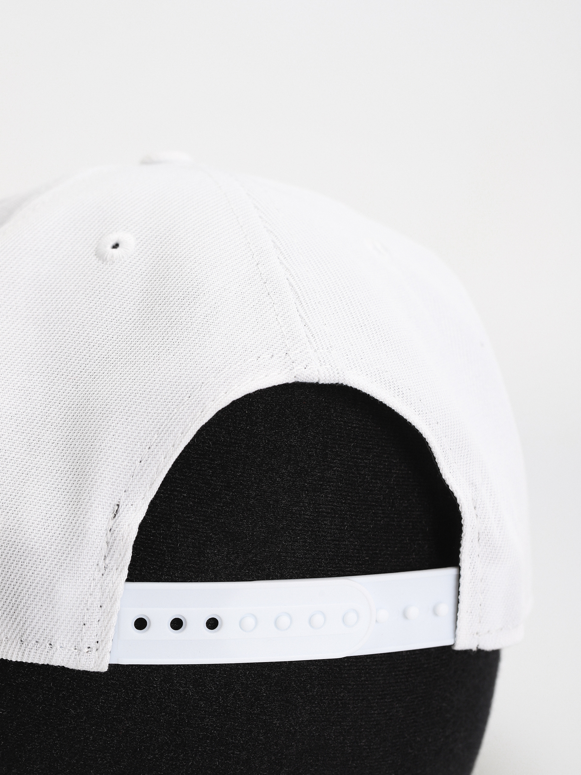 Šiltovka New Era Repreve 9Fifty Los Angeles Lakers (white/purple)