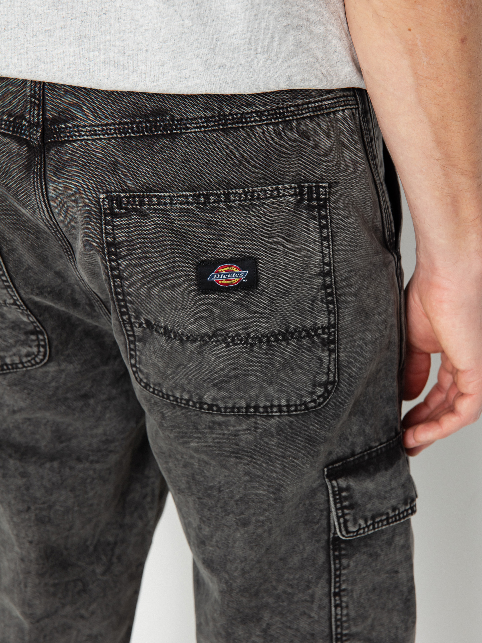 Nohavice Dickies Newington (dble dye/acid wash black)