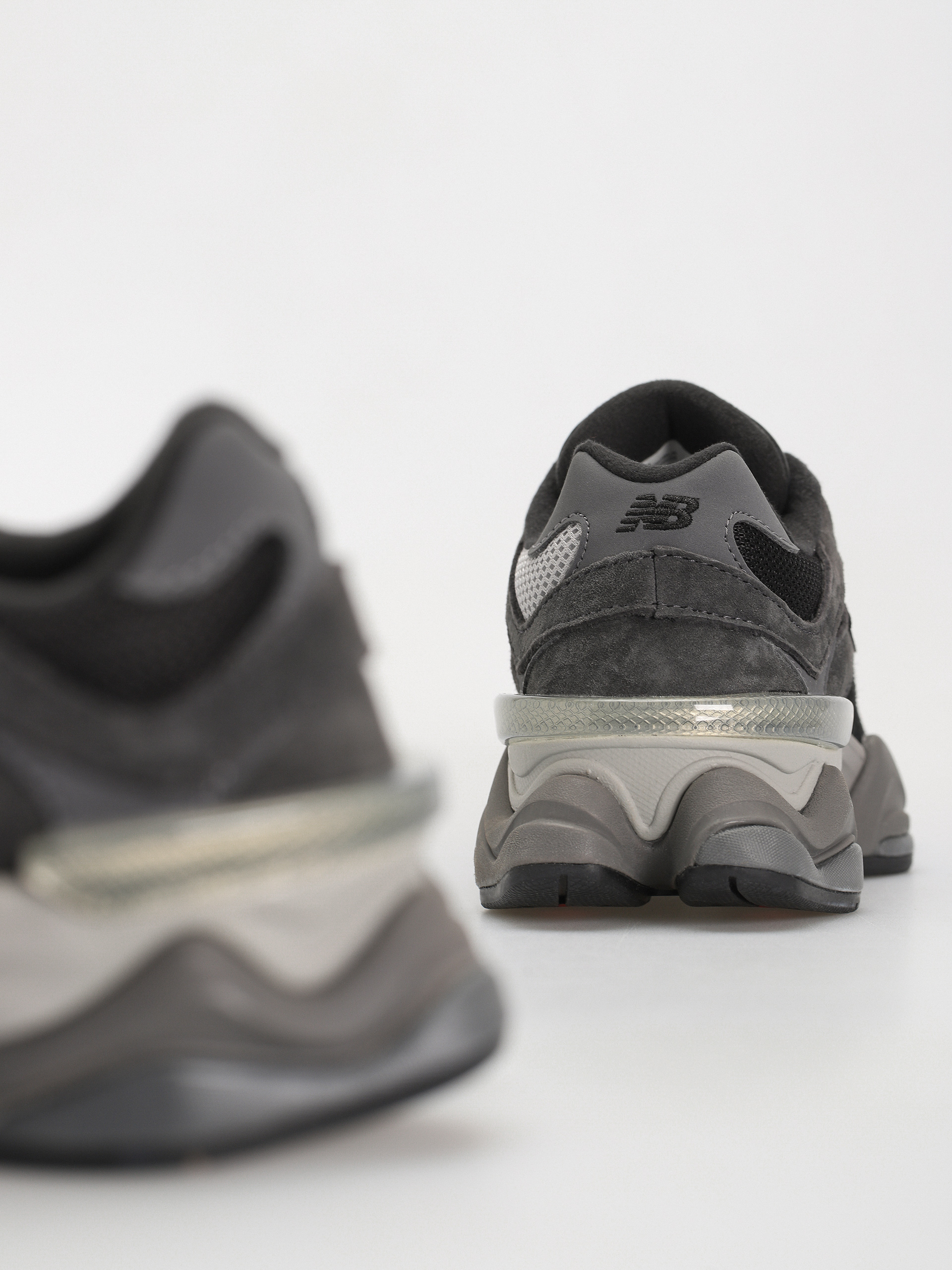 Topánky New Balance 9060 (black castlerock grey)