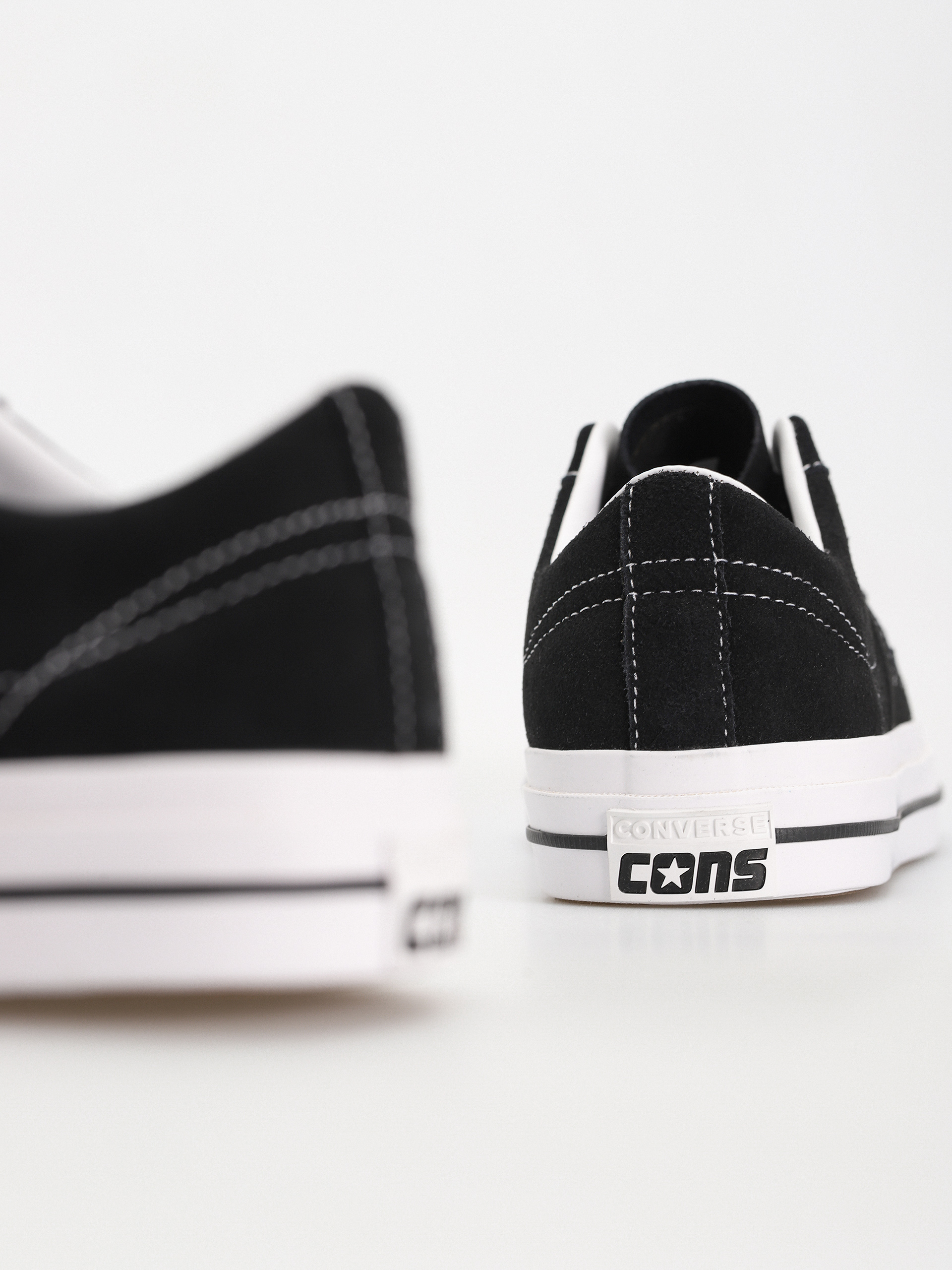 Topánky Converse One Star Pro TN+ (black)