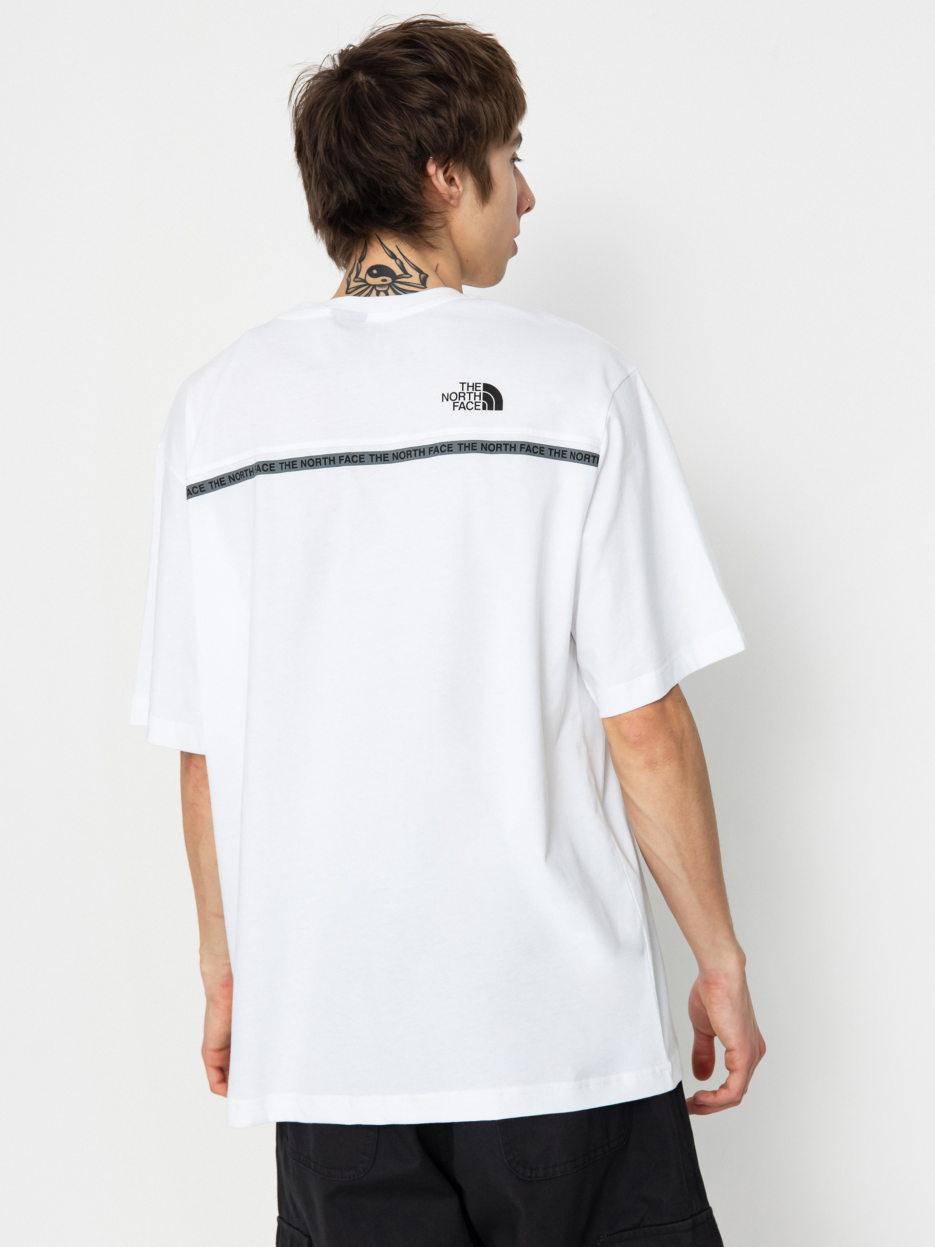 Tričko The North Face Zumu Relaxed (tnf white)