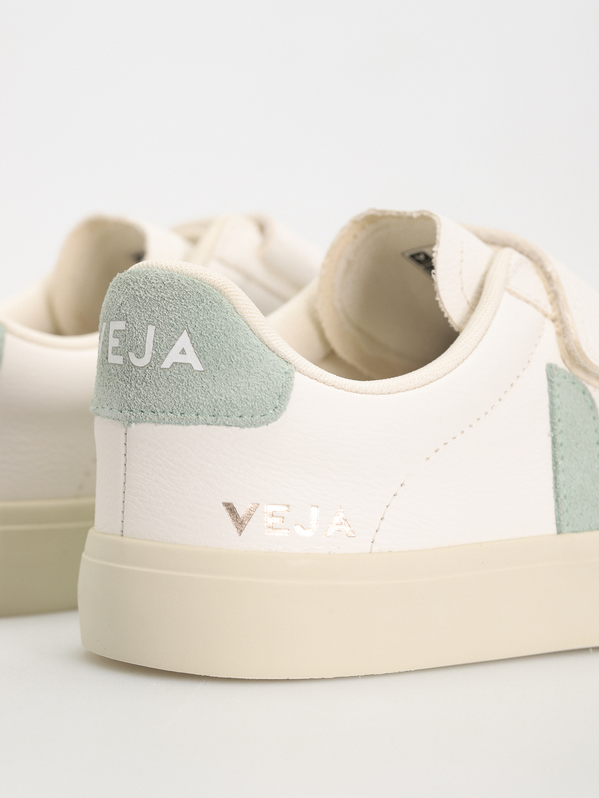 Topánky Veja Recife Logo Wmn (extra white matcha)