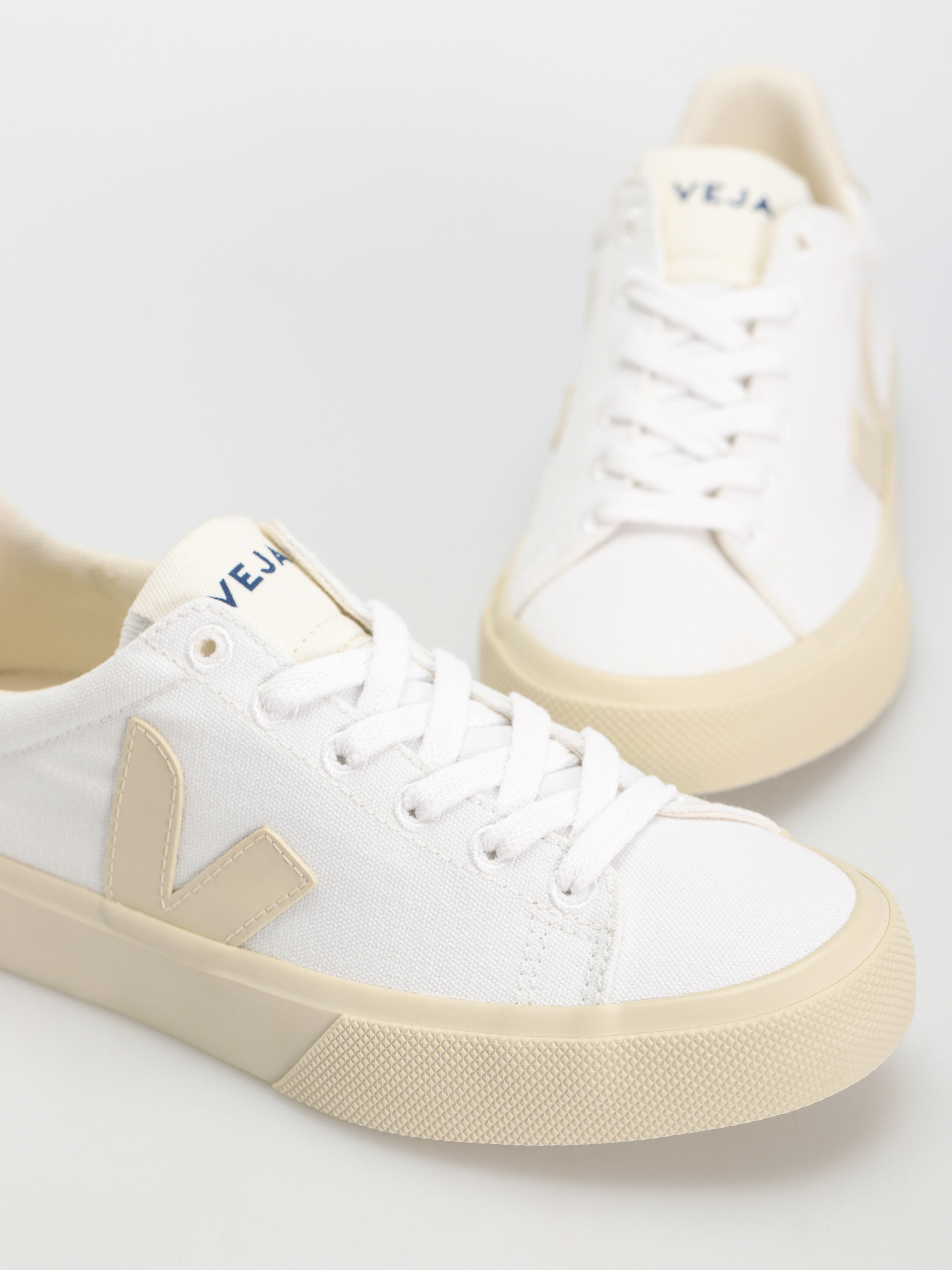 Topánky Veja Campo Canvas Wmn (white pierre)
