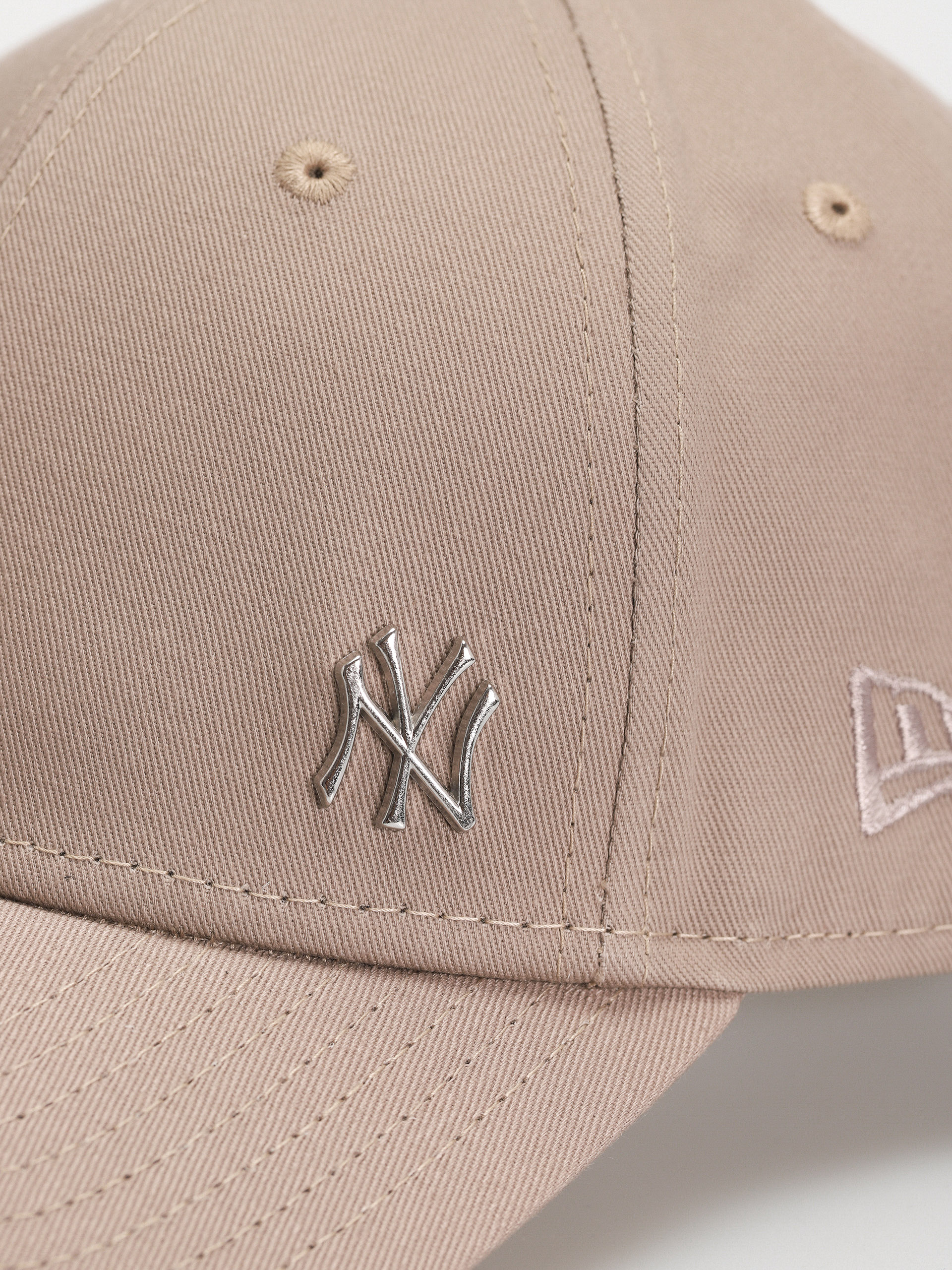 Šiltovka New Era Flawless 9Forty New York Yankees (camel)