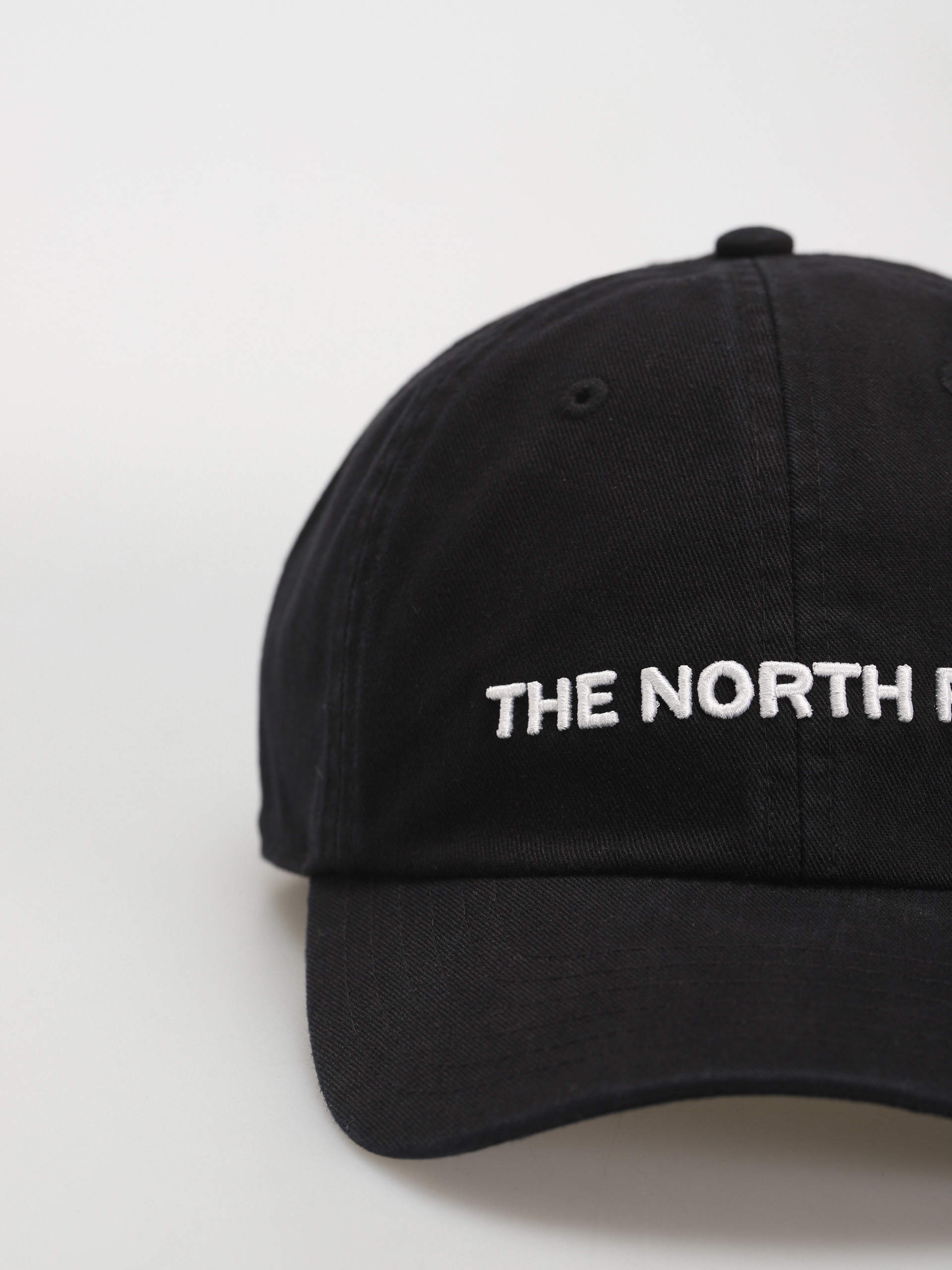 Šiltovka The North Face Roomy Norm (tnf black/washed/horizo)