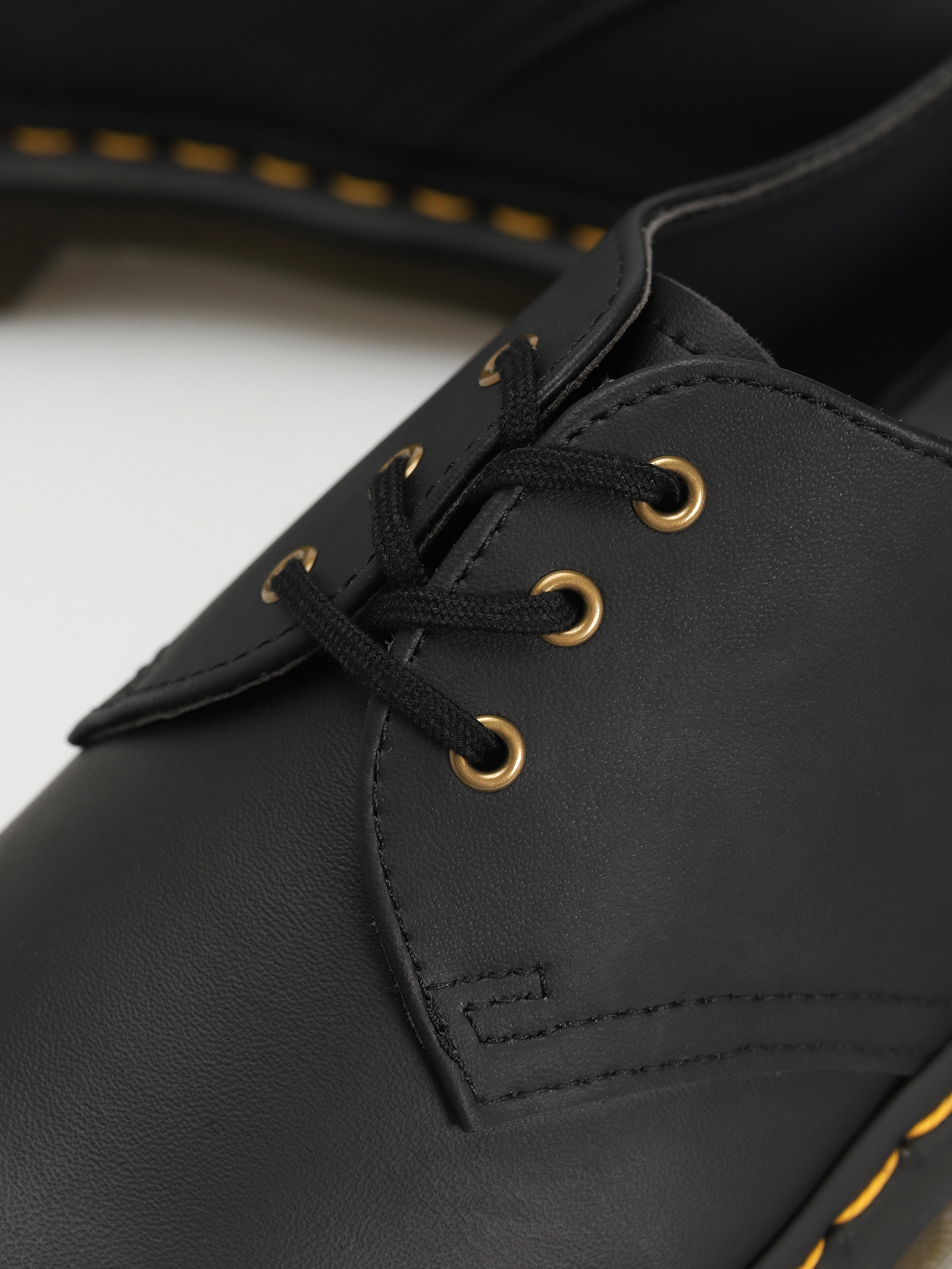 Topánky Dr. Martens Vegan 1461 (black felix rub off)