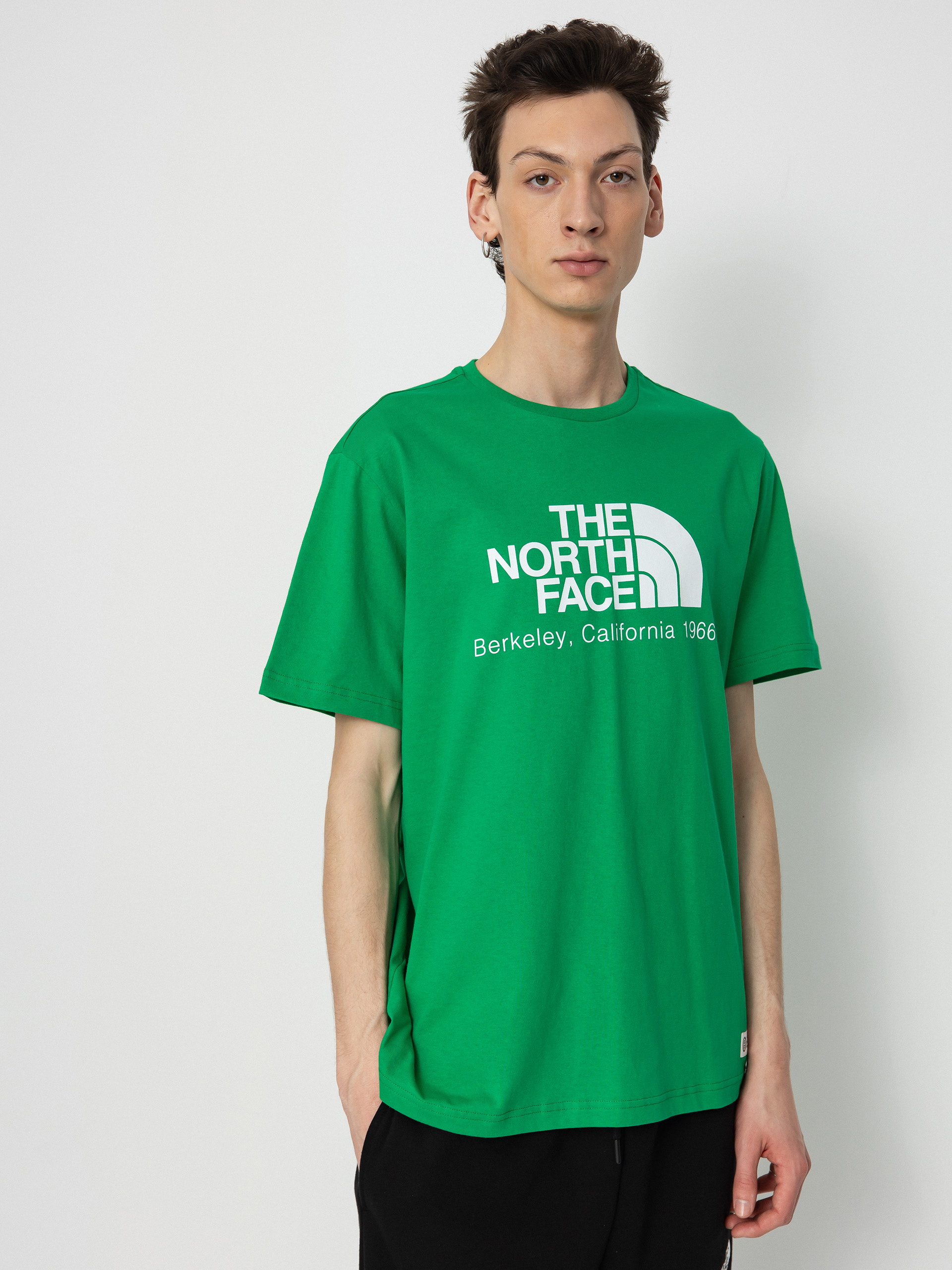 Tričko The North Face Berkeley California In Scrap (optic emerald)