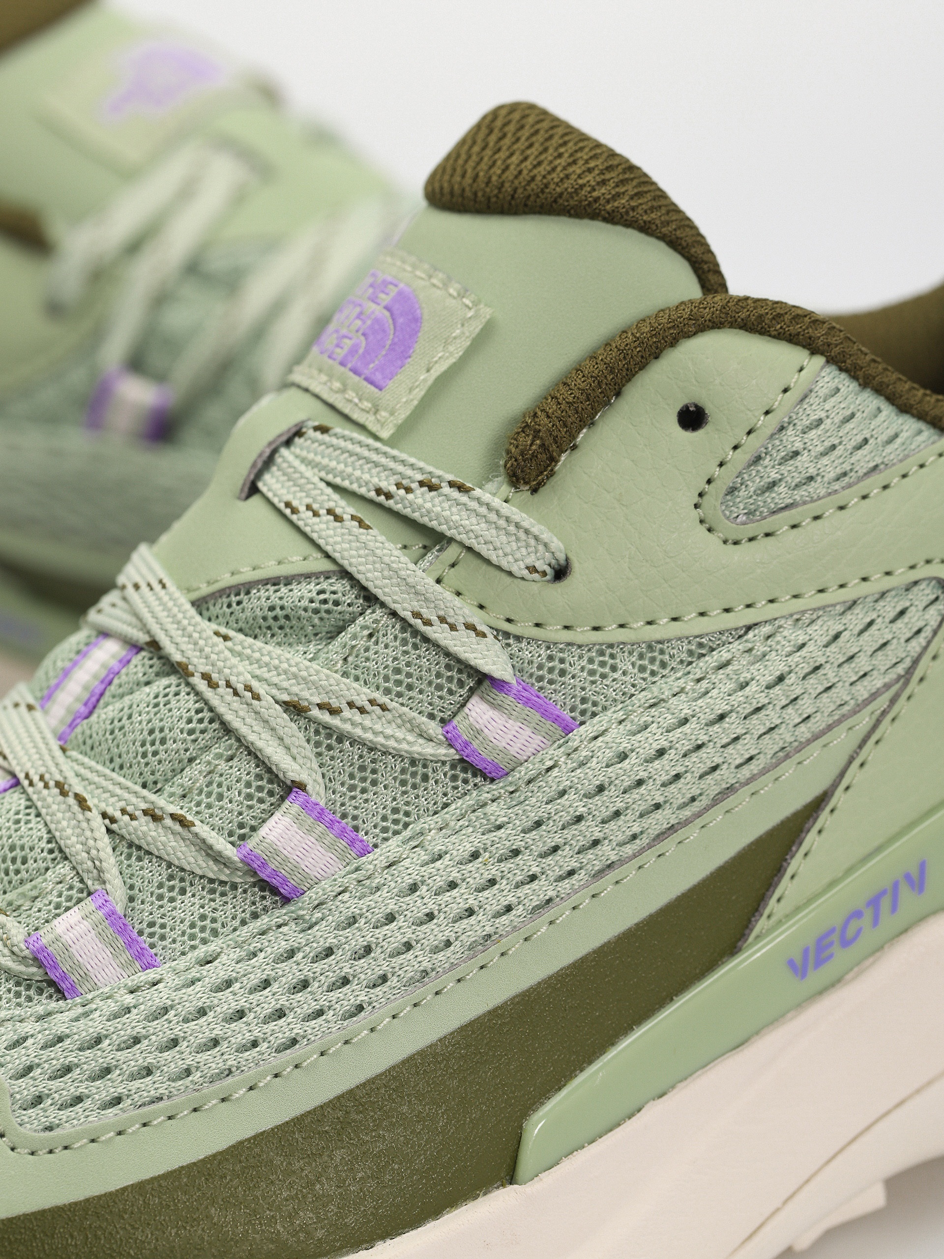 Topánky The North Face Vectiv Taraval Wmn (misty sage/forest olive)