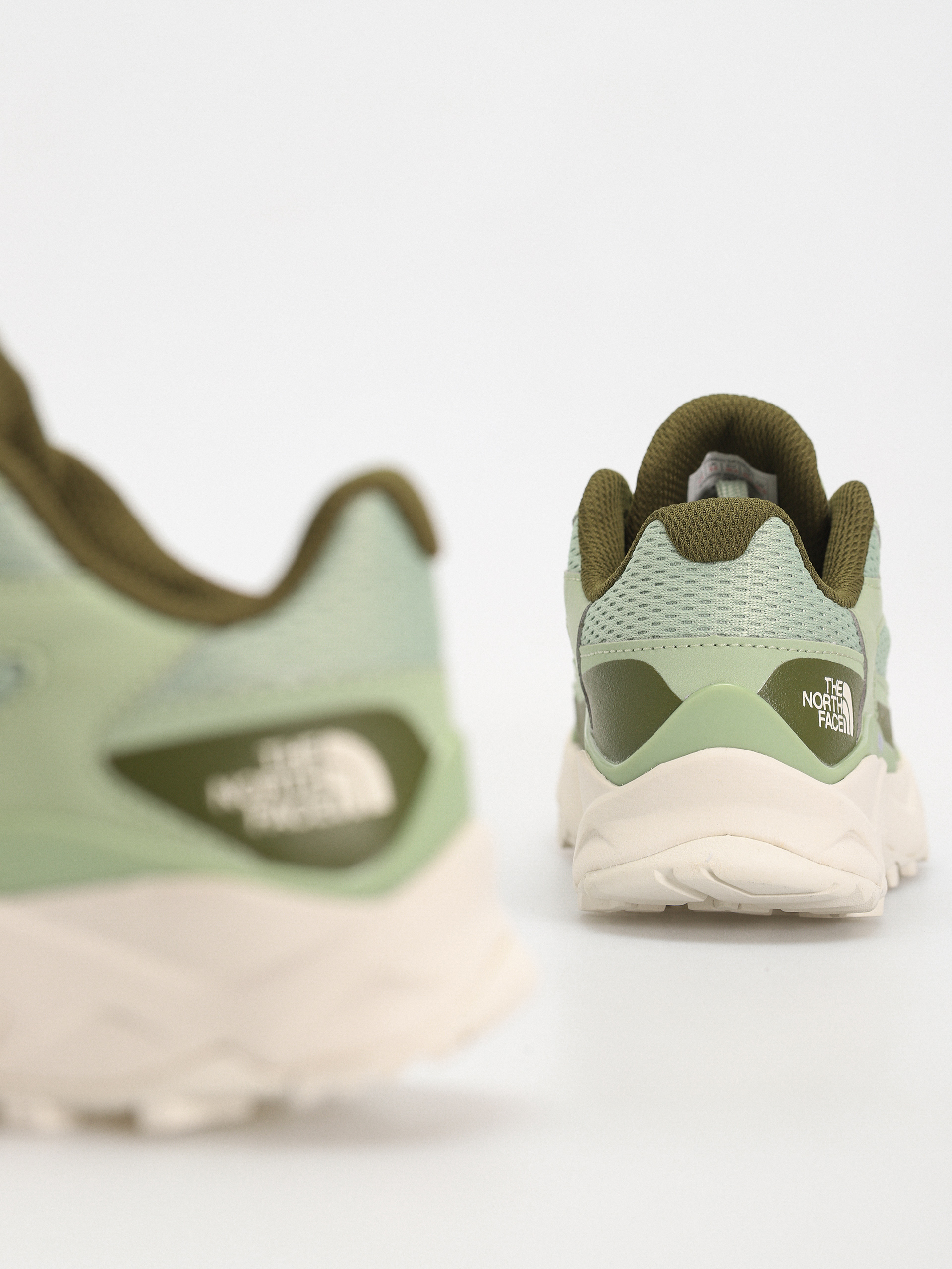 Topánky The North Face Vectiv Taraval Wmn (misty sage/forest olive)