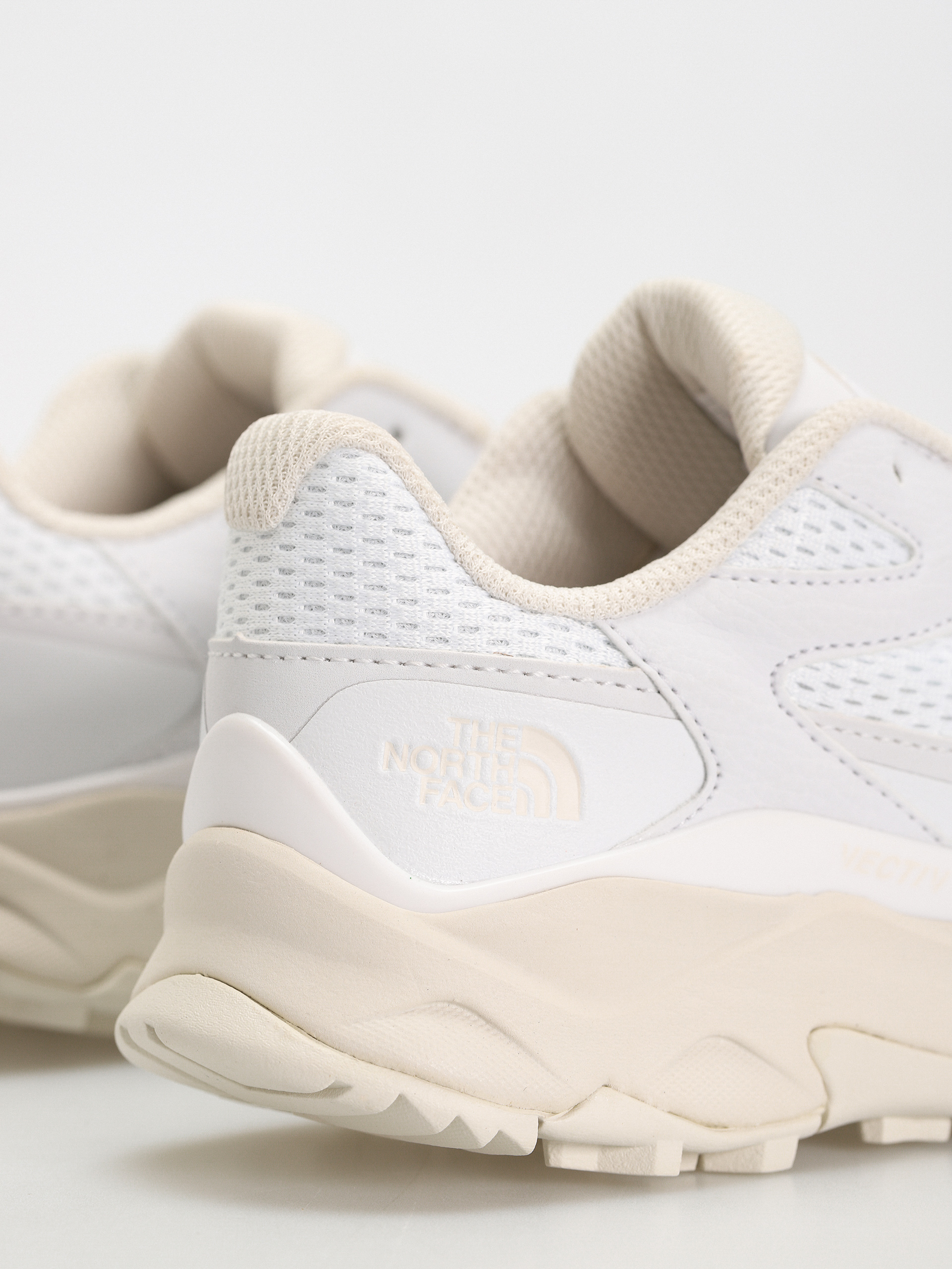 Topánky The North Face Vectiv Taraval Wmn (tnf white/white dune)