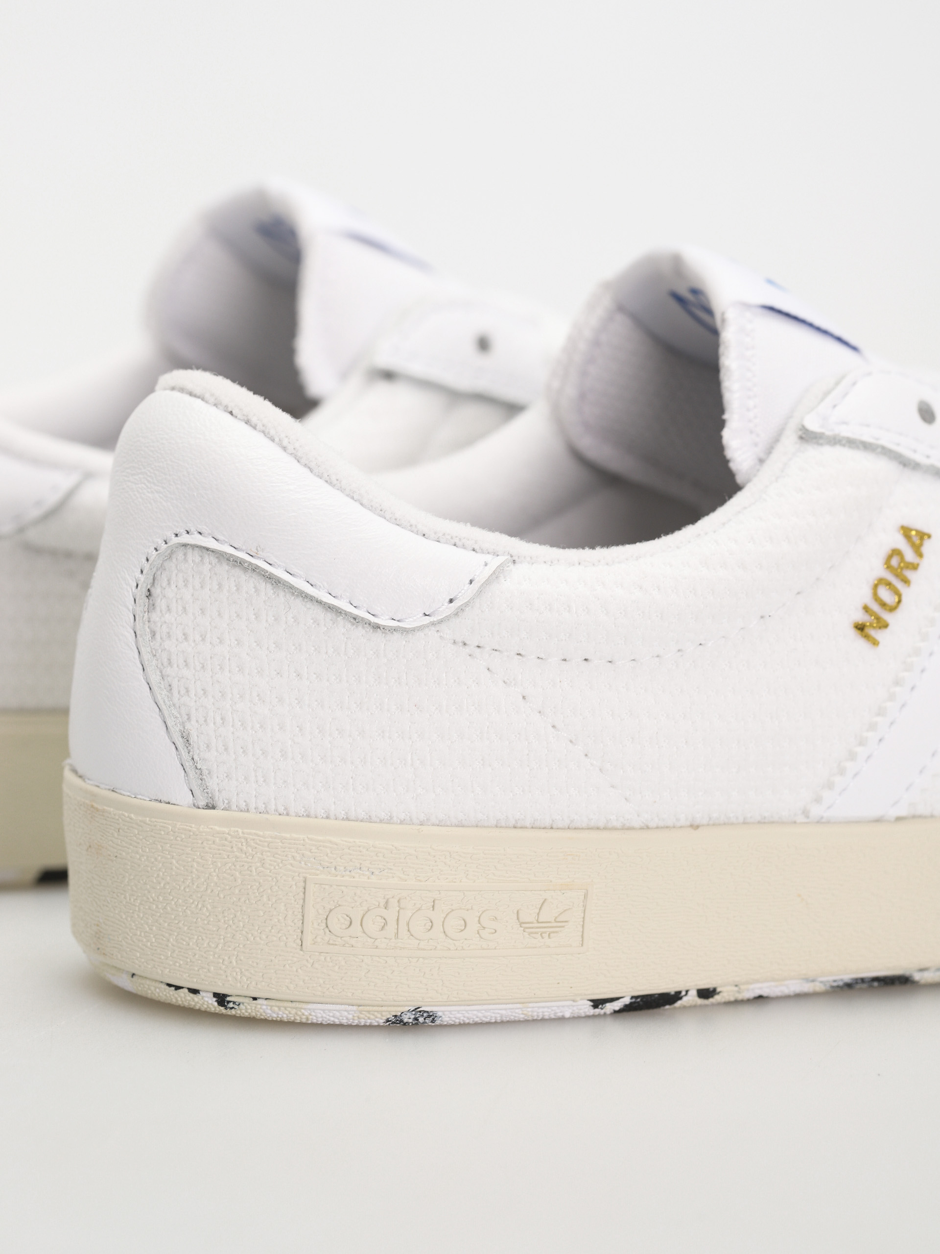 Topánky adidas Nora (ftwwht/ftwwht/ivory)