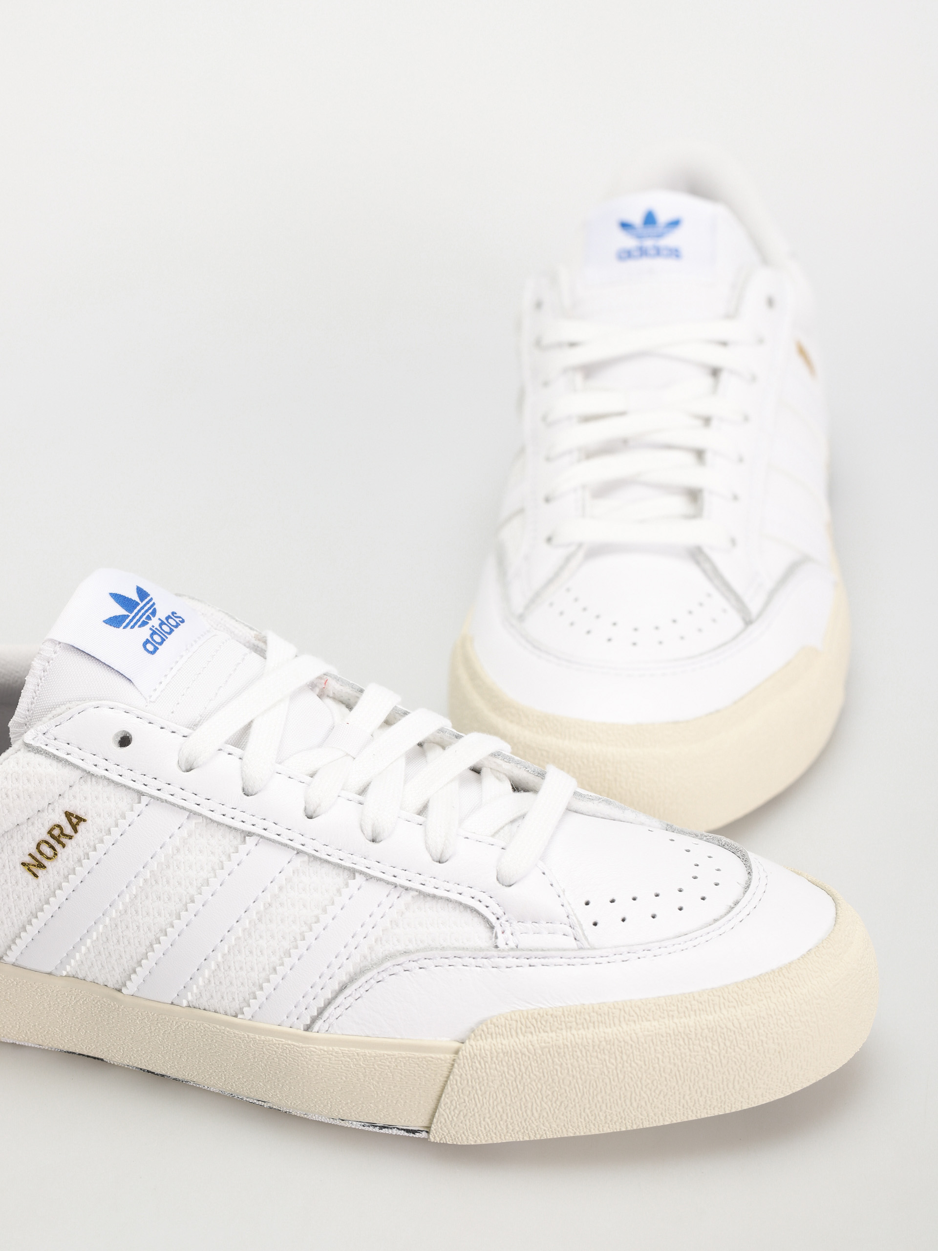 Topánky adidas Nora (ftwwht/ftwwht/ivory)