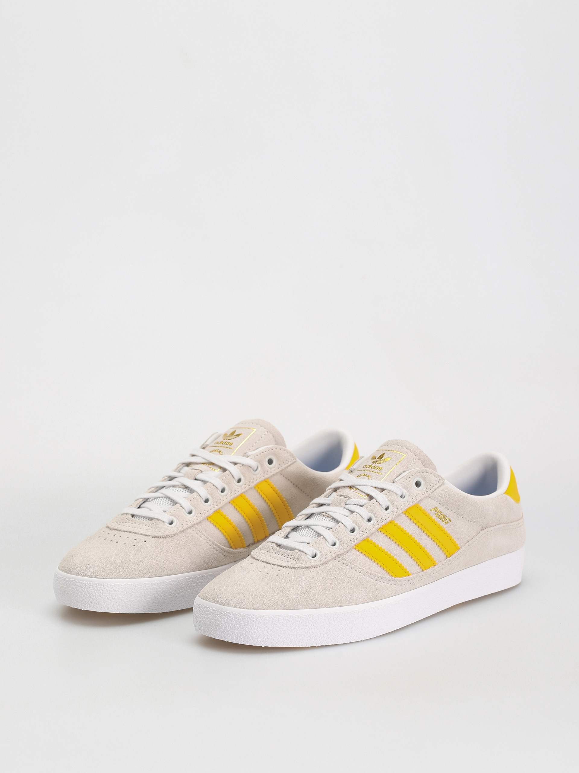 Topánky adidas Puig Indoor (crywht/bogold/ftwwht)