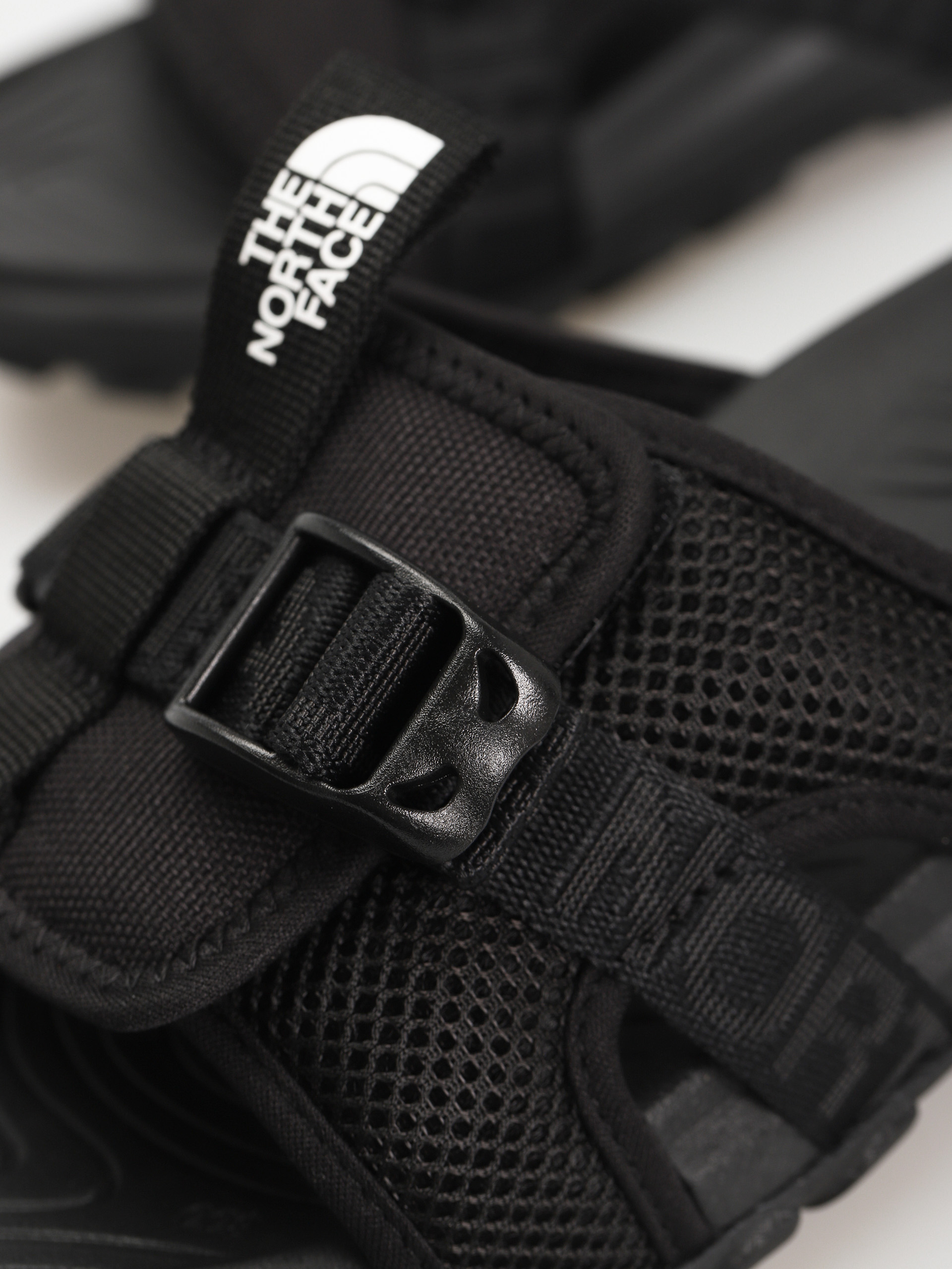 Šľapky The North Face Explore Camp Wmn (tnf black/tnf black)