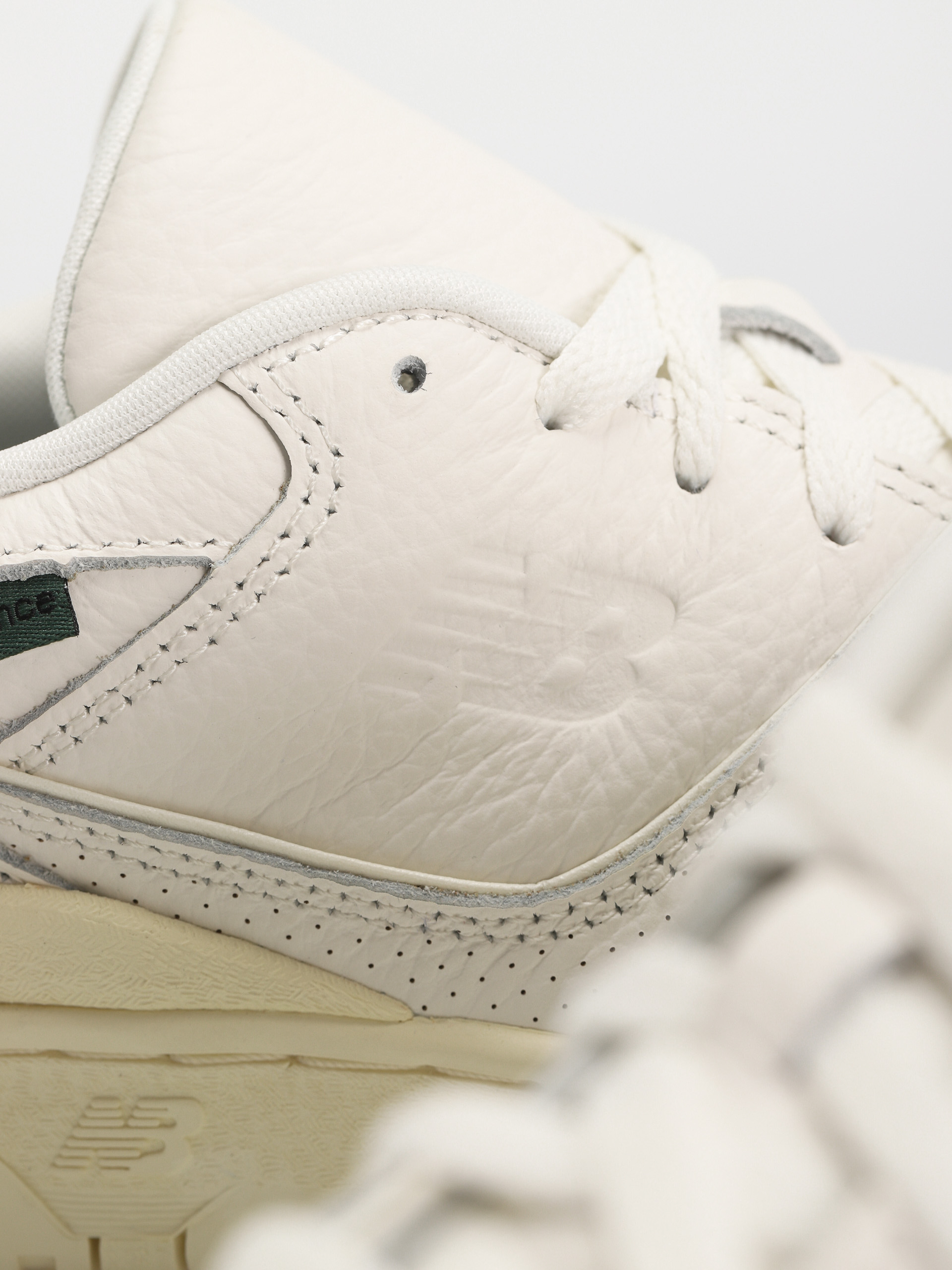 Topánky New Balance 550 (sea salt)