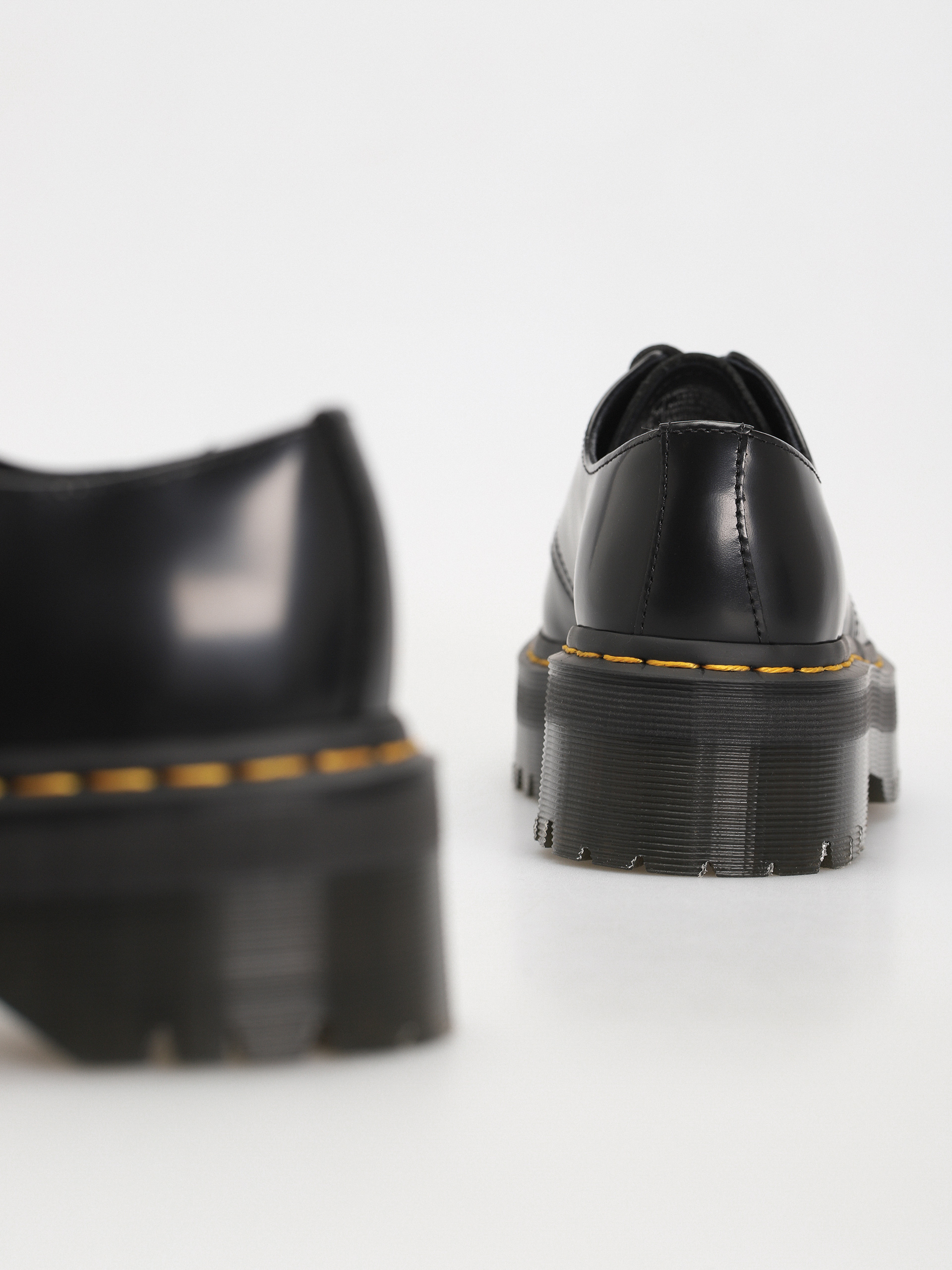 Topánky Dr. Martens 1461 Quad Wmn (polished smooth black)