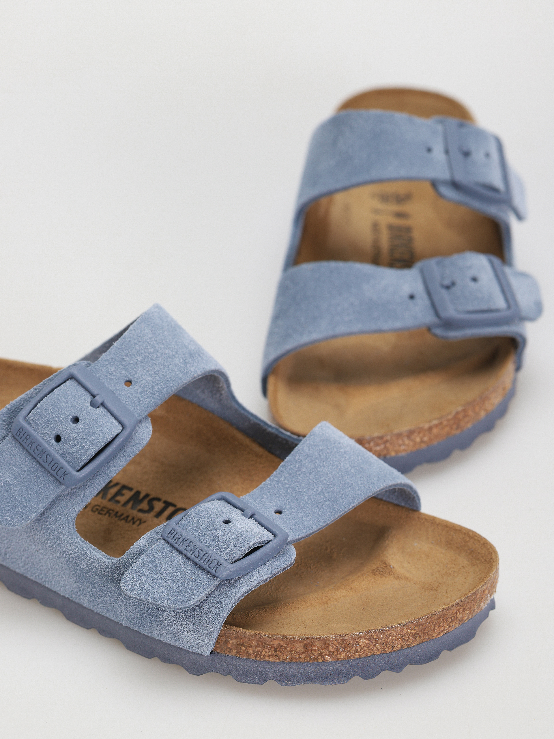 Šľapky Birkenstock Arizona Suede Leather Narrow Wmn (elemental blue)