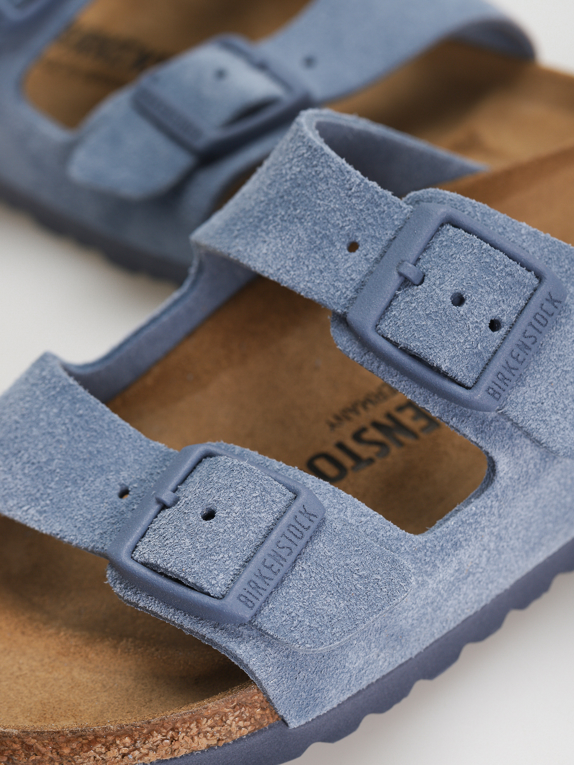 Šľapky Birkenstock Arizona Suede Leather Narrow Wmn (elemental blue)