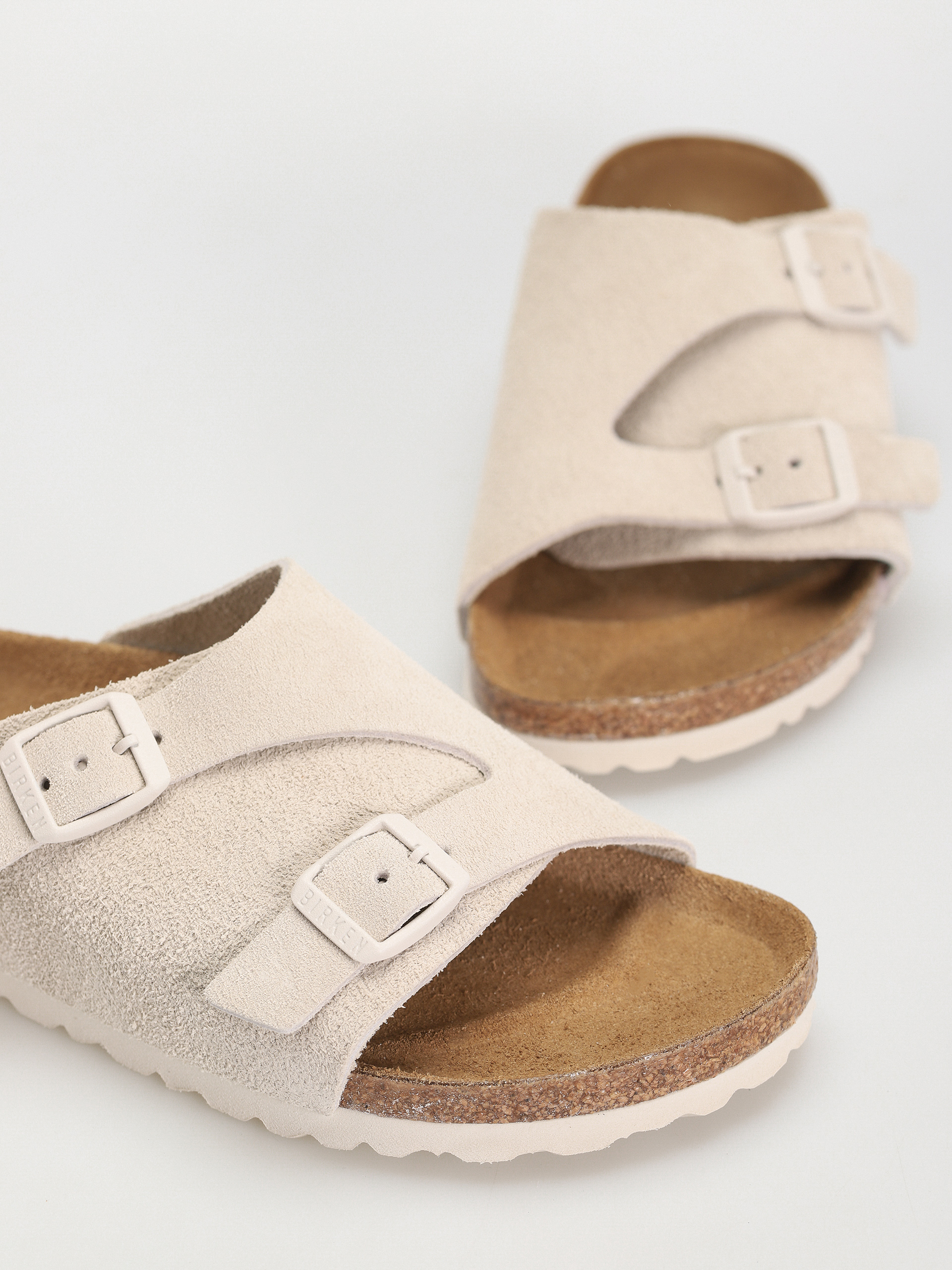 Šľapky Birkenstock Zurich Suede Leather Narrow Wmn (antique white)