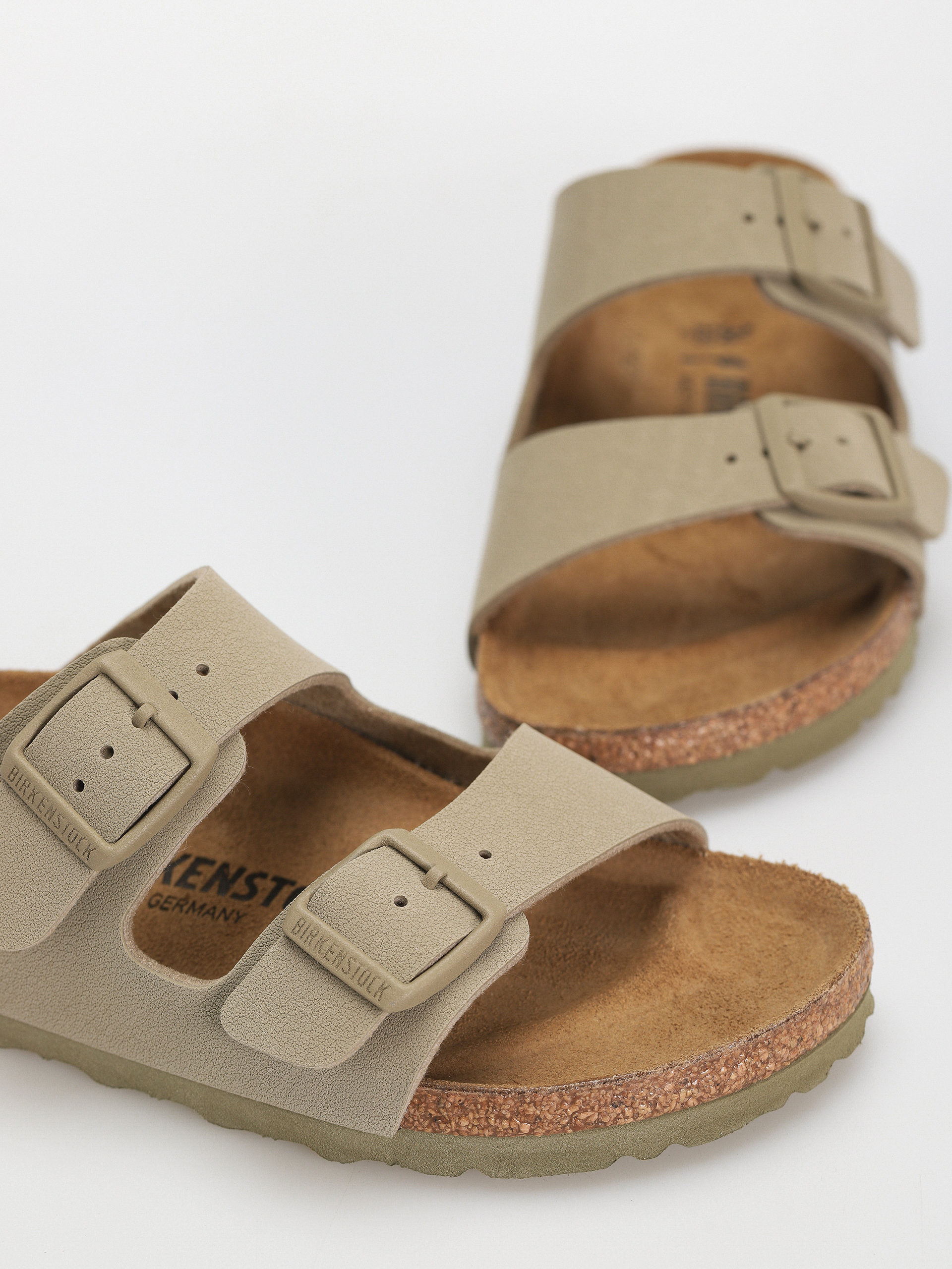 Šľapky Birkenstock Arizona Birko Flor Narrow Wmn (faded khaki)