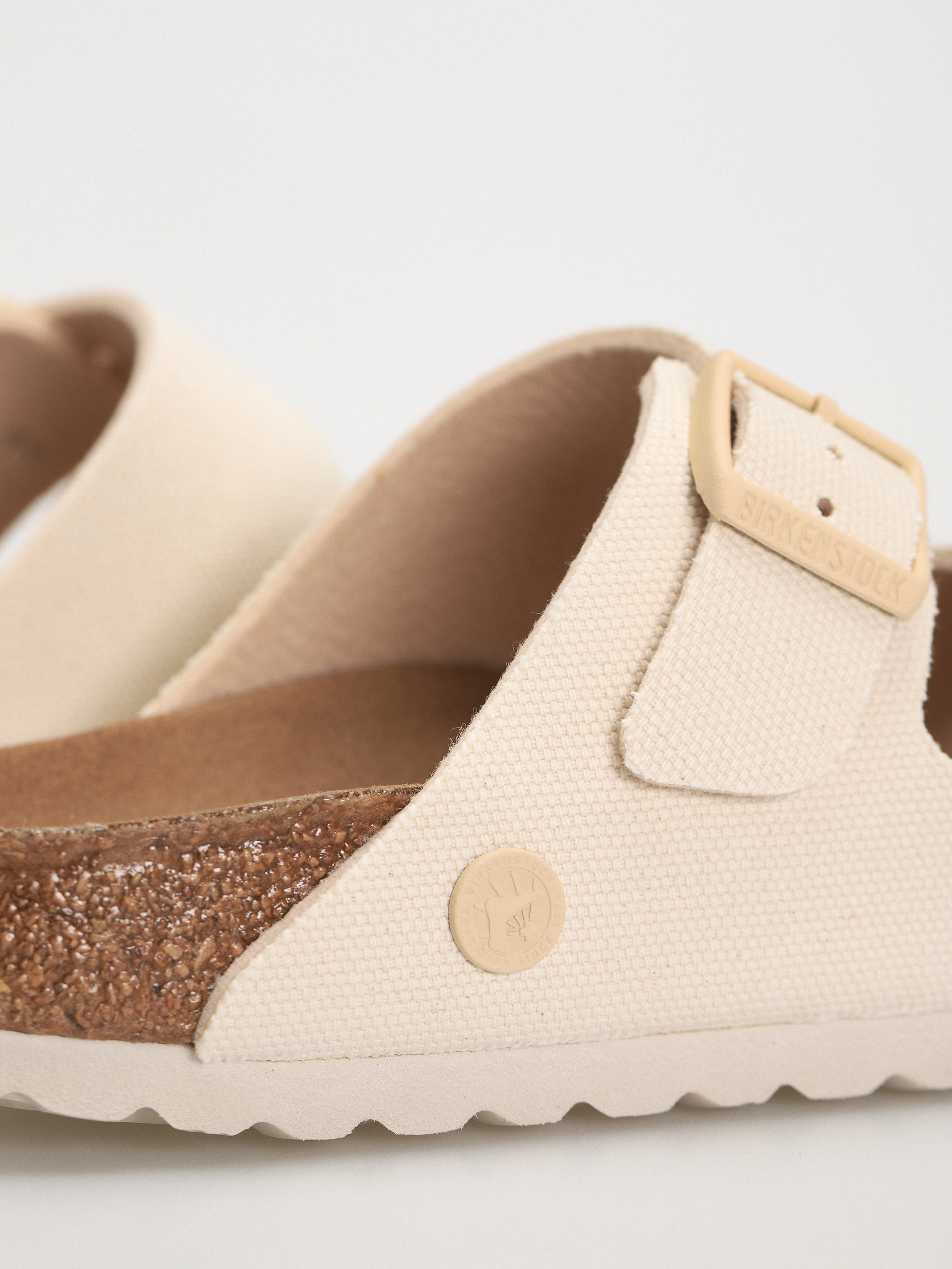 Šľapky Birkenstock Arizona Vegan Narrow Wmn (eggshell)