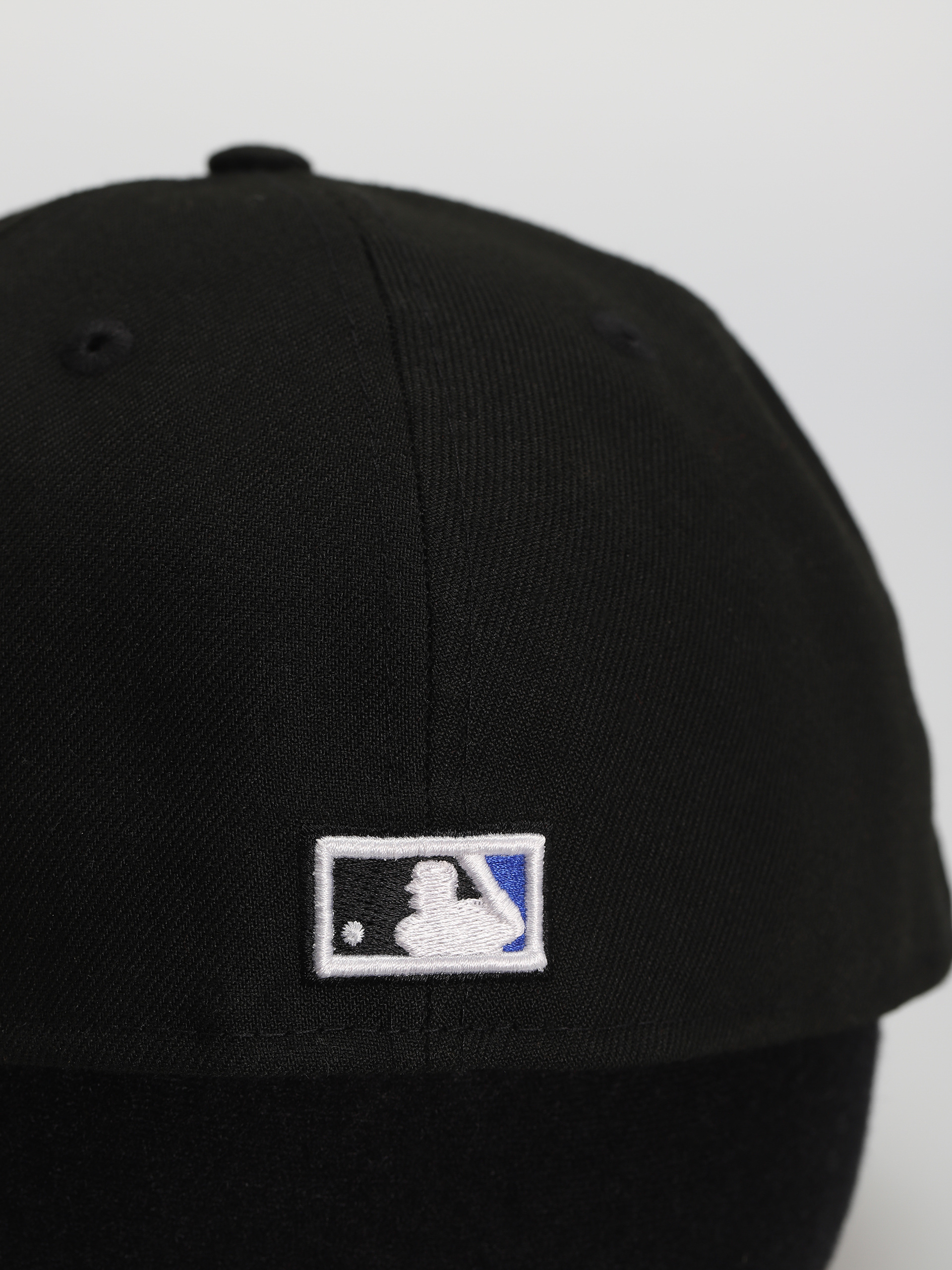 Šiltovka New Era MLB Coop Pin 59Fifty RC Chicago Cubs (black)