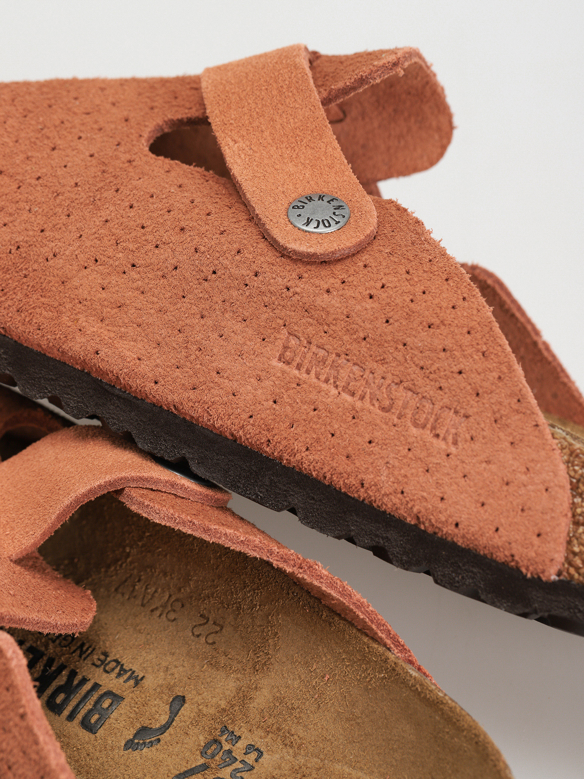 Šľapky Birkenstock Boston Suede Embossed Narrow Wmn (emboss dots burnt orange)