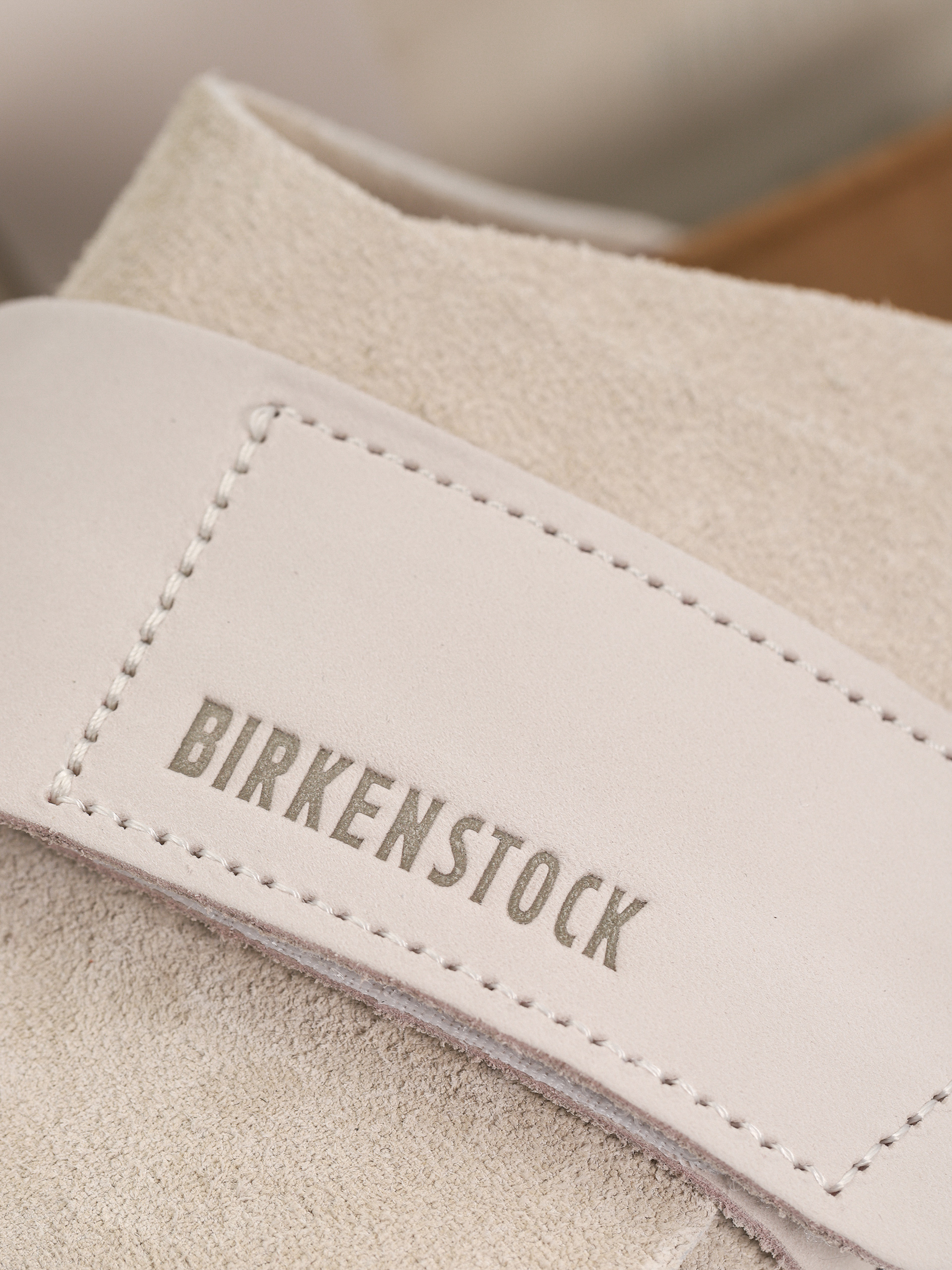 Šľapky Birkenstock Kyoto Nubuck Suede Leather Narrow Wmn (antique white)