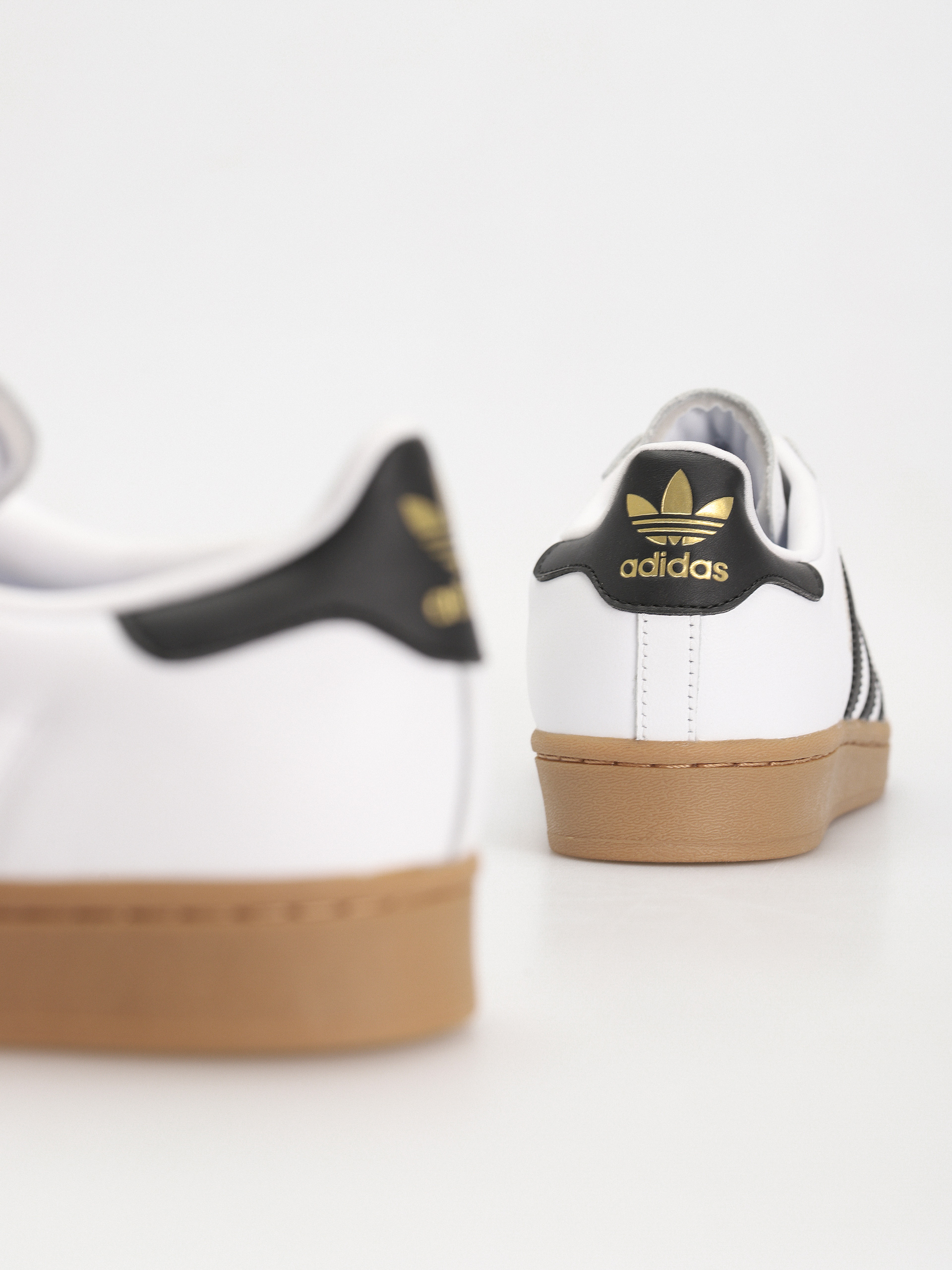Topánky adidas Superstar ADV (ftwwht/cblack/gum4)