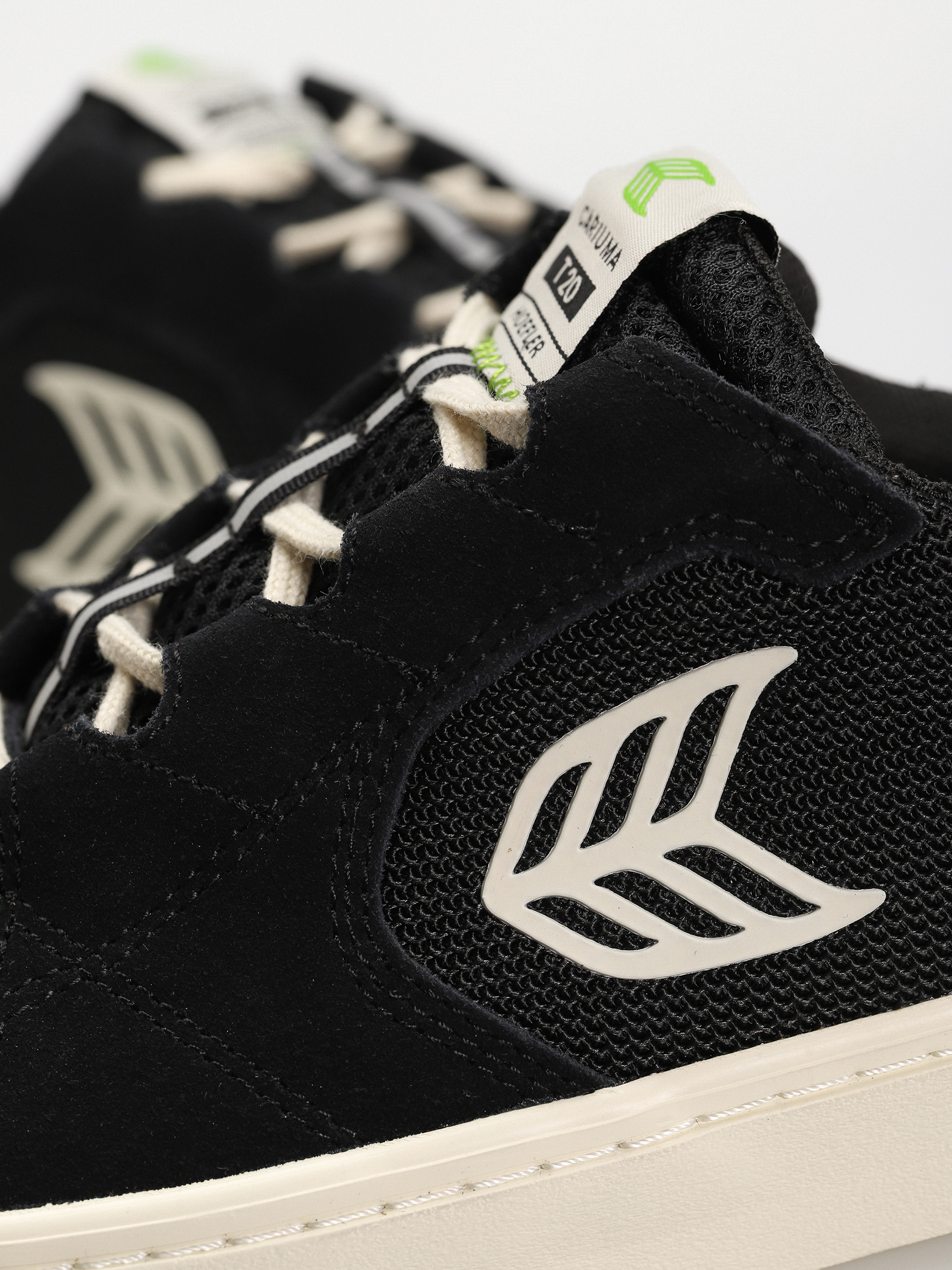 Topánky Cariuma T20 Pro (black/ivory)