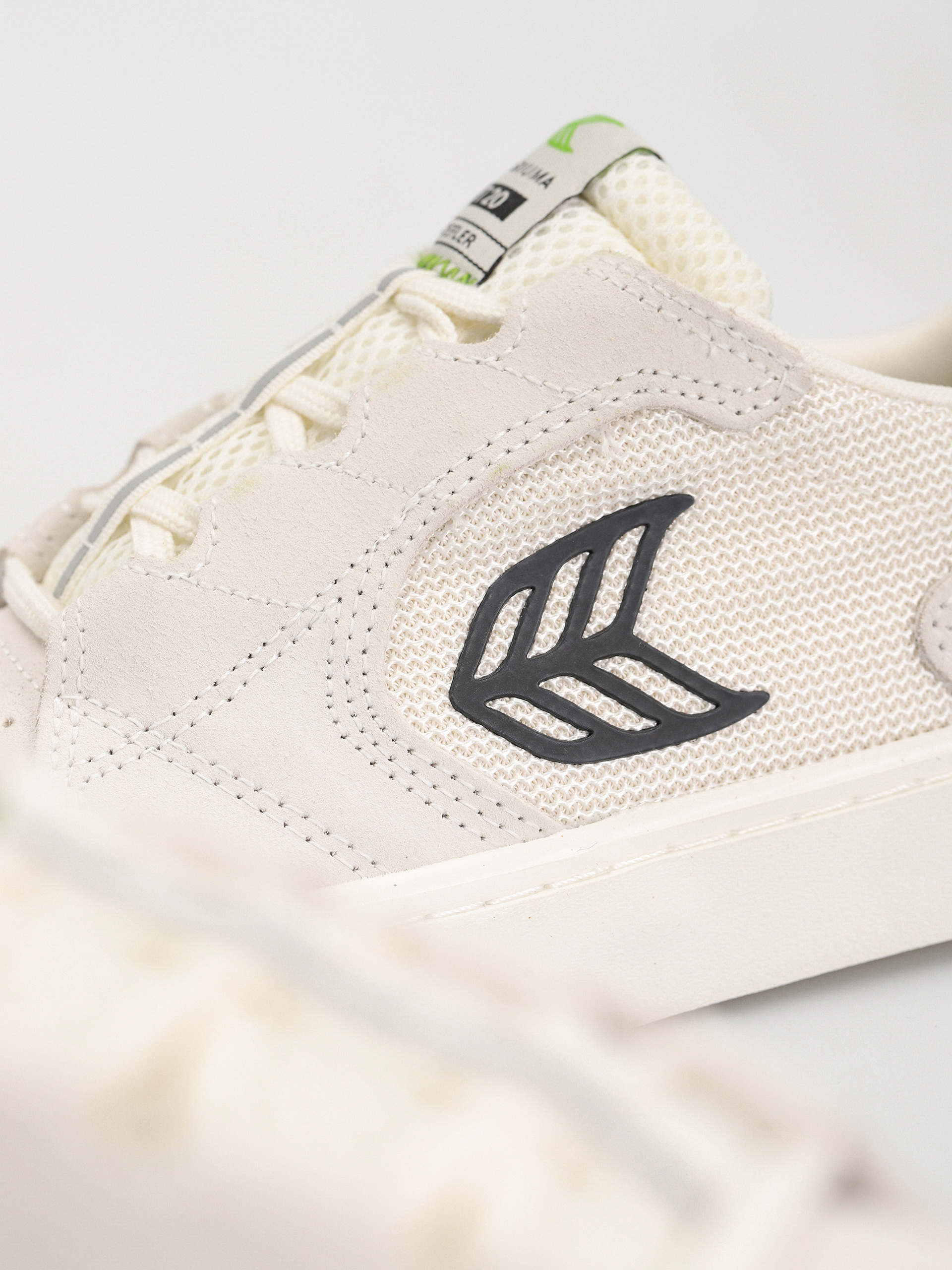 Topánky Cariuma T20 Pro (off white vintage/black)