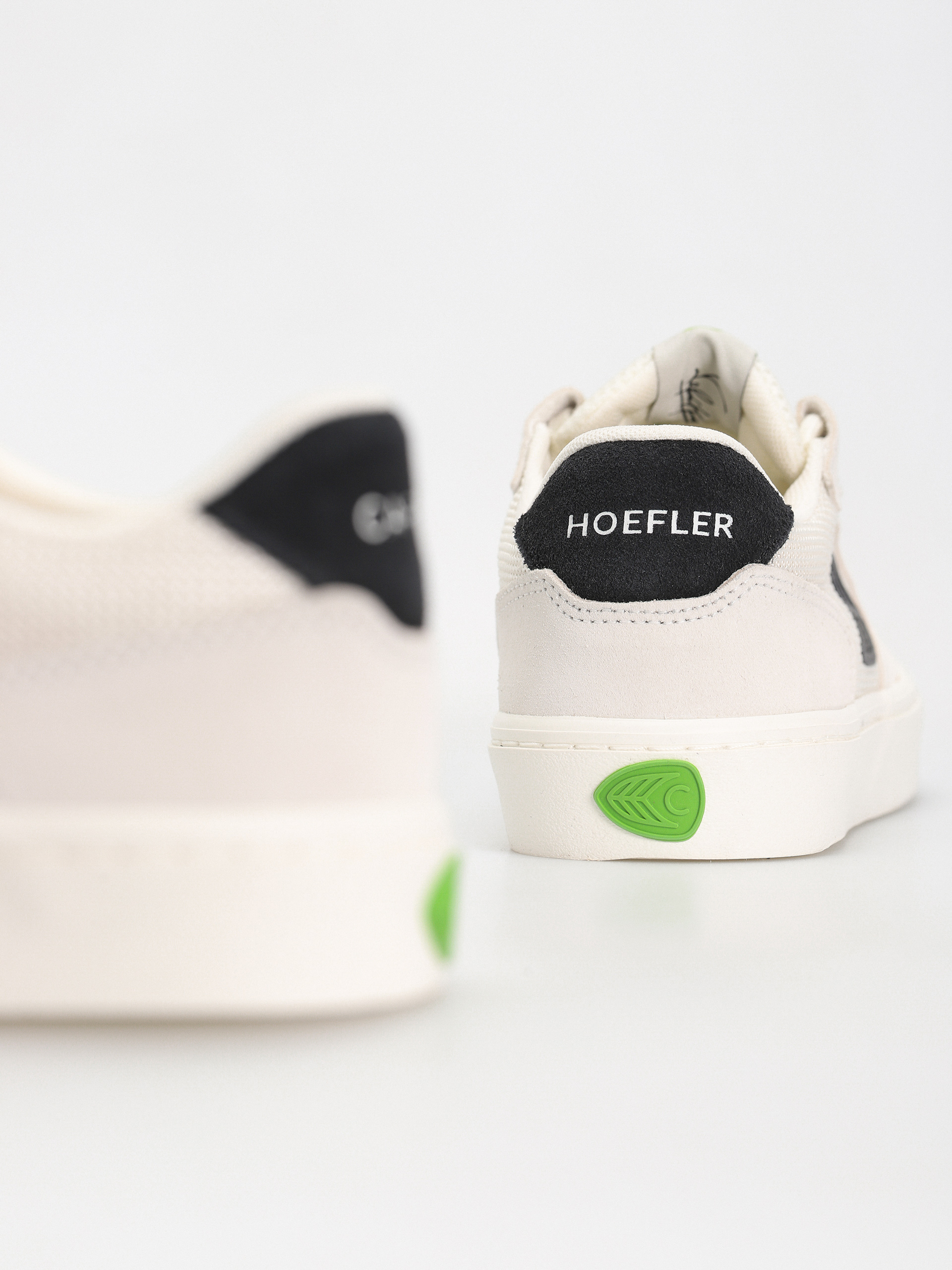 Topánky Cariuma T20 Pro (off white vintage/black)