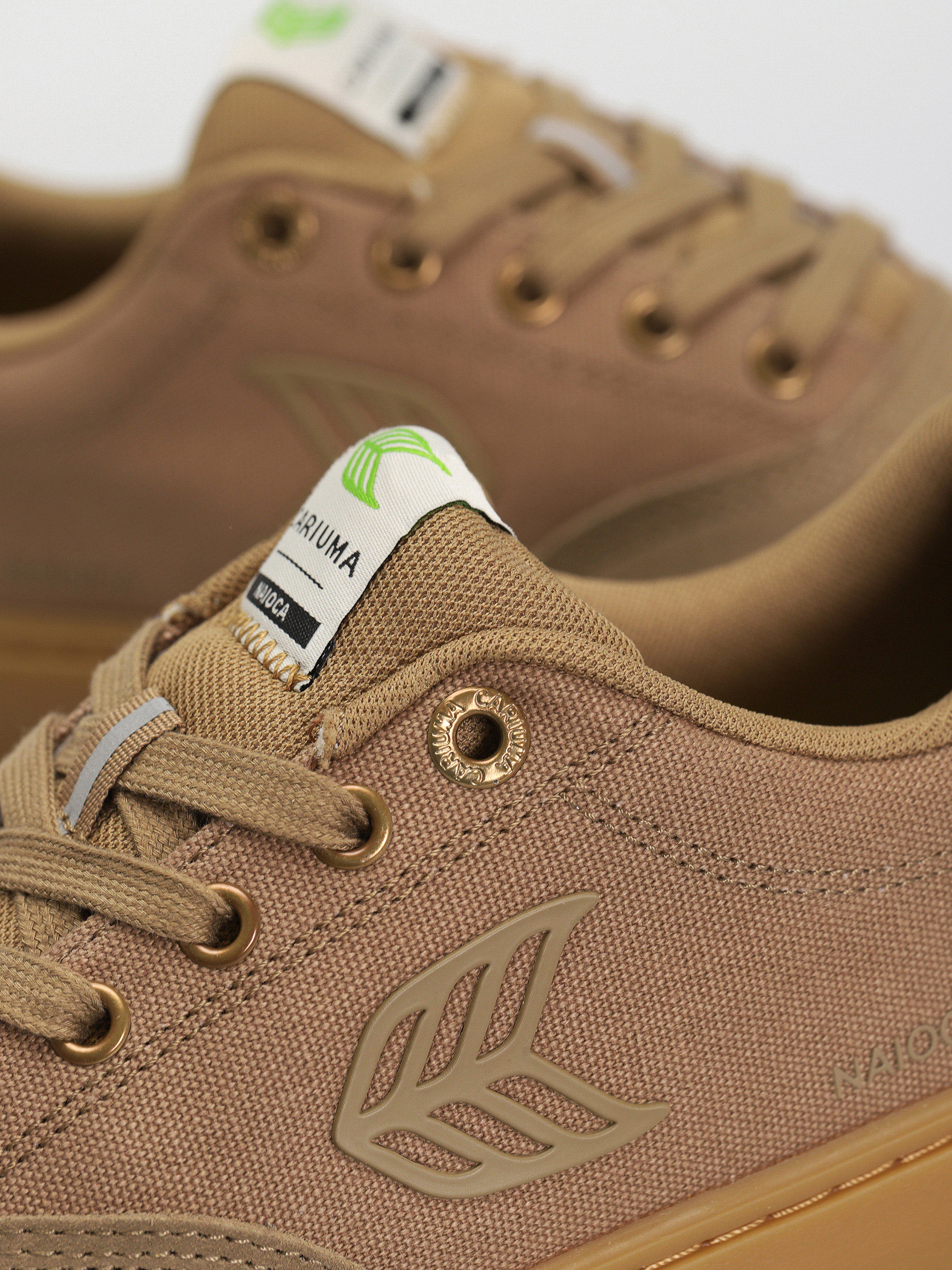 Topánky Cariuma Naioca Pro (gum burnt sand)