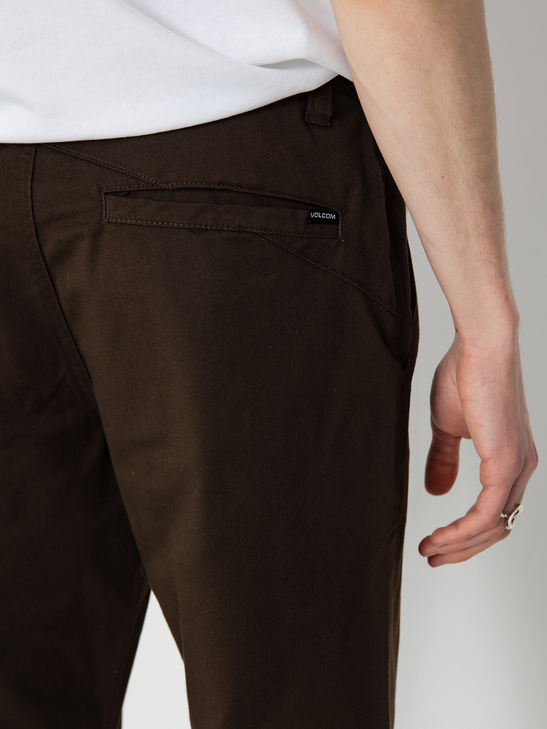 Nohavice Volcom Frickin Modern Stret (dark brown)