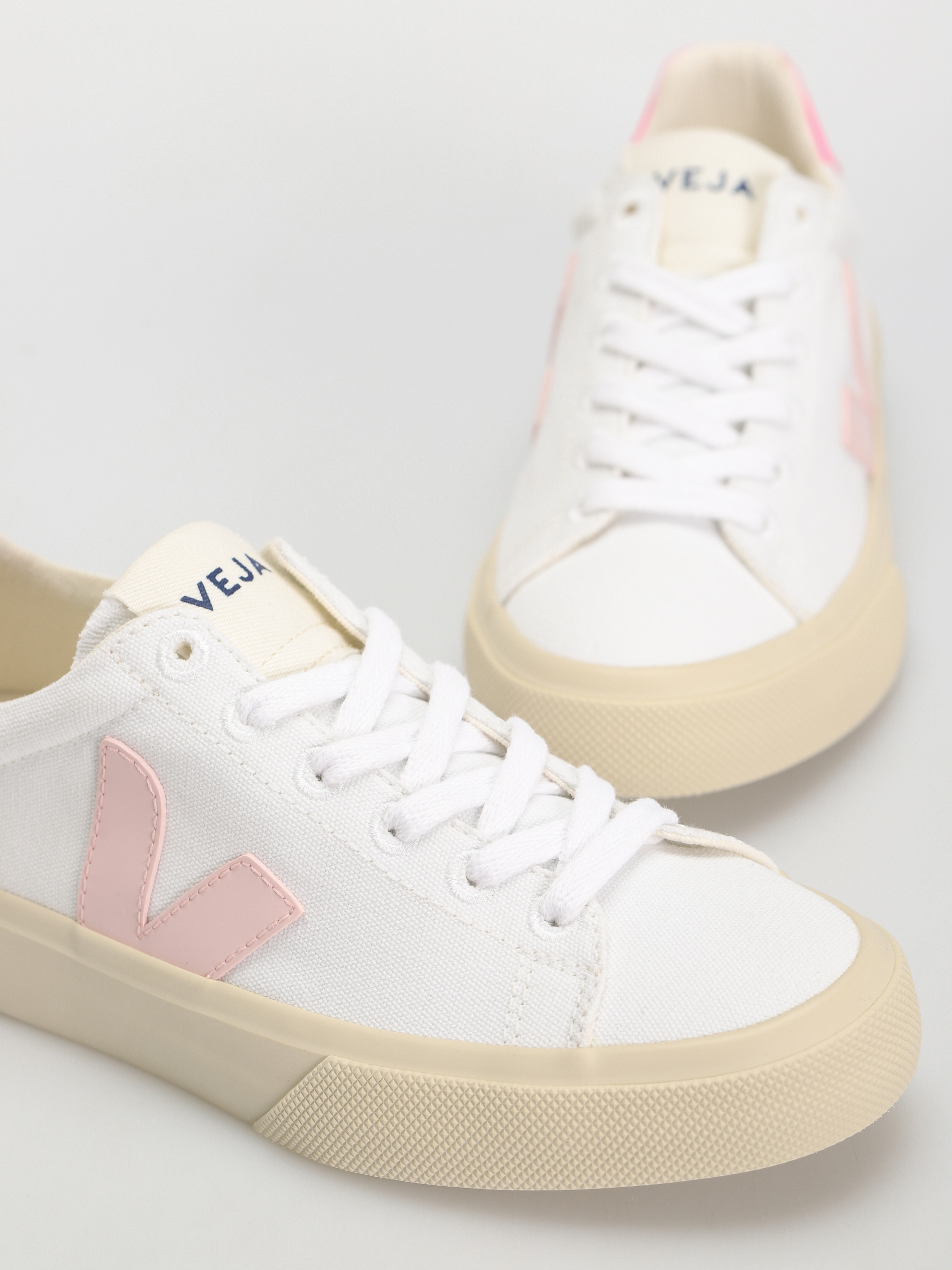 Topánky Veja Campo Canvas Wmn (white petale sari)