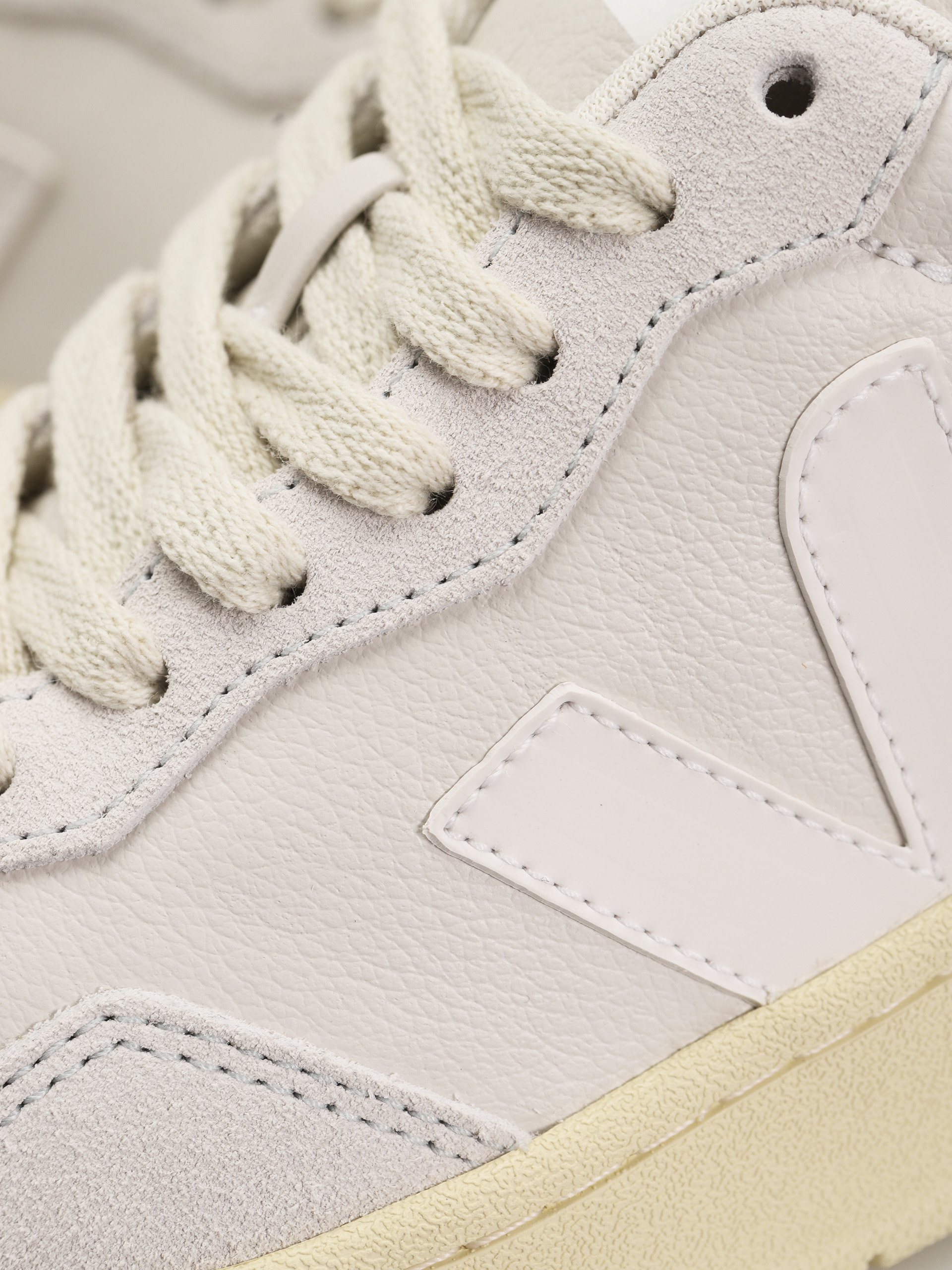 Topánky Veja V-90 Wmn (gravel white)