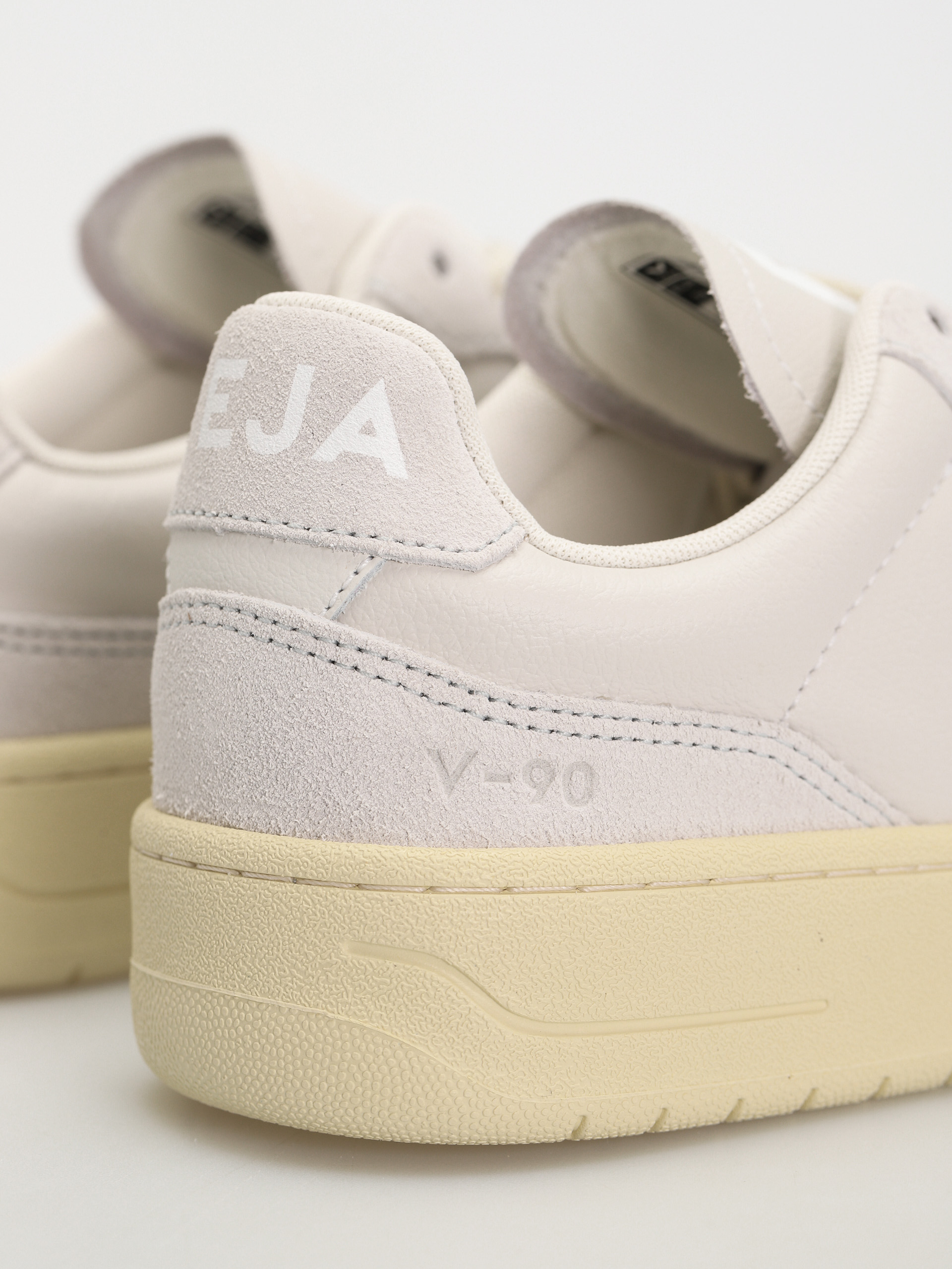 Topánky Veja V-90 Wmn (gravel white)