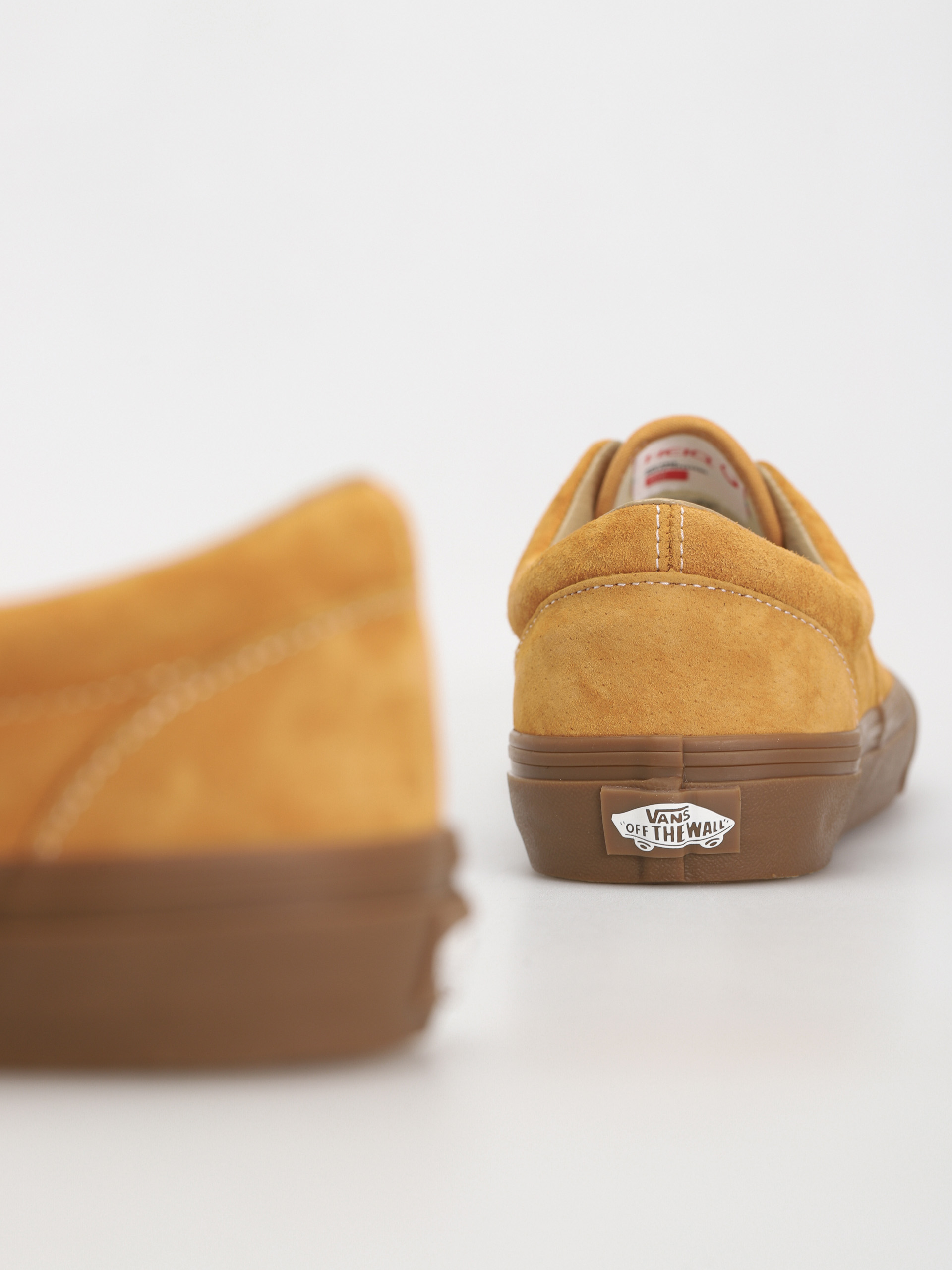 Topánky Vans Era (pig suede gum antelope)