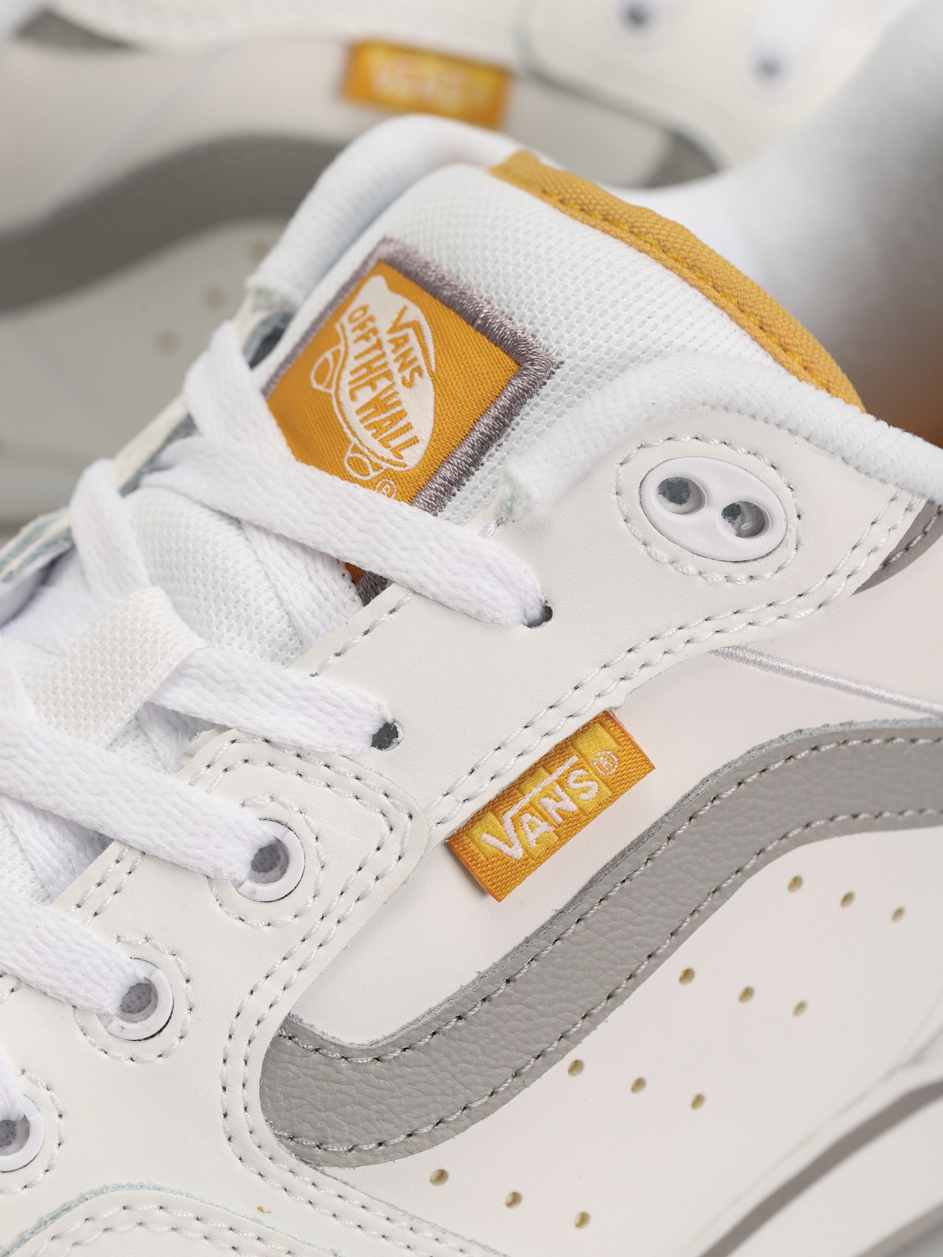 Topánky Vans Rowley Xlt (white/grey)