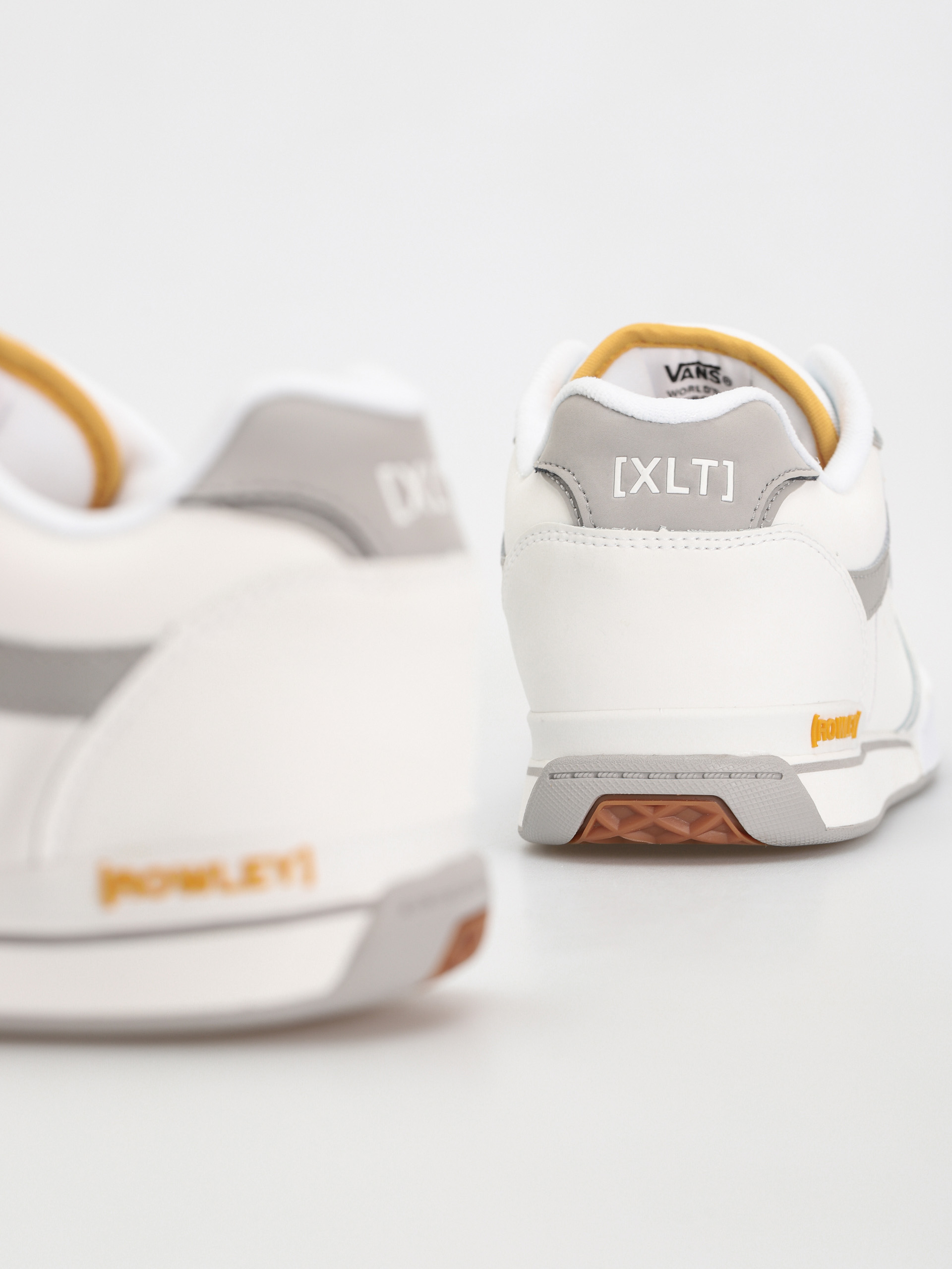 Topánky Vans Rowley Xlt (white/grey)