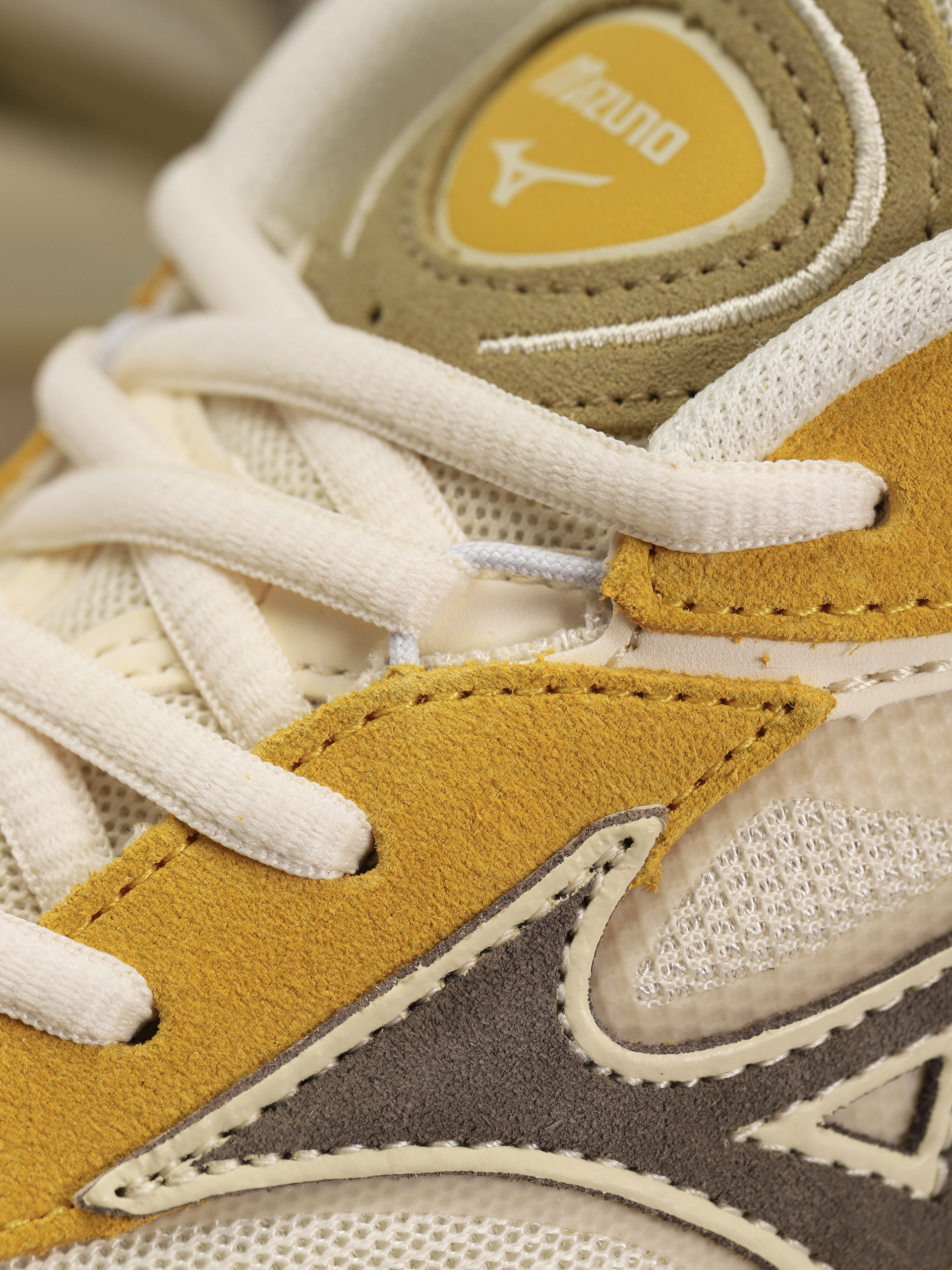 Topánky Mizuno Wave Rider Beta (cedar/major brown/cloud cream)