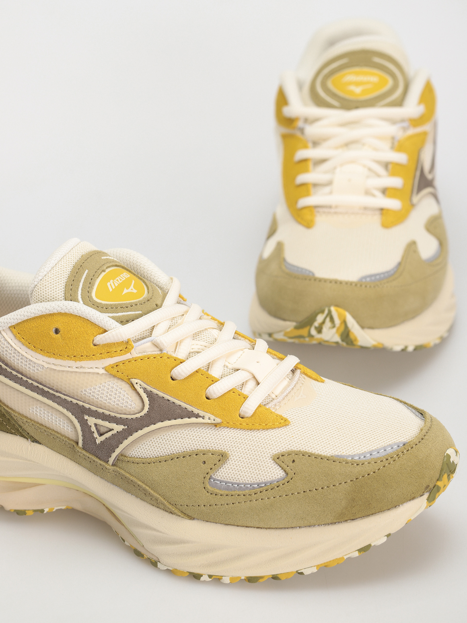 Topánky Mizuno Wave Rider Beta (cedar/major brown/cloud cream)
