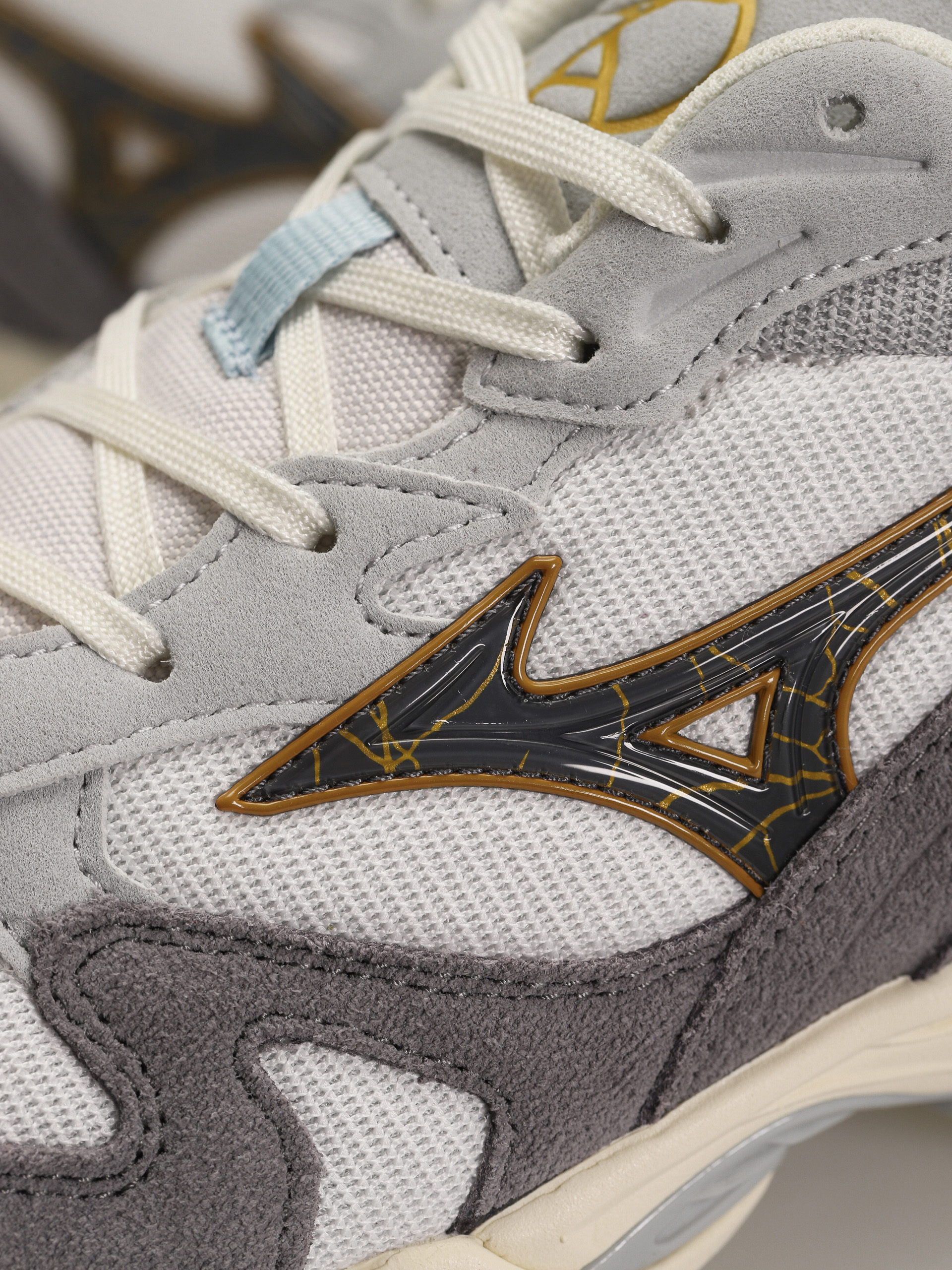 Topánky Mizuno Wave Rider 10 (nimbus cloud/black oyster/quiet shade)