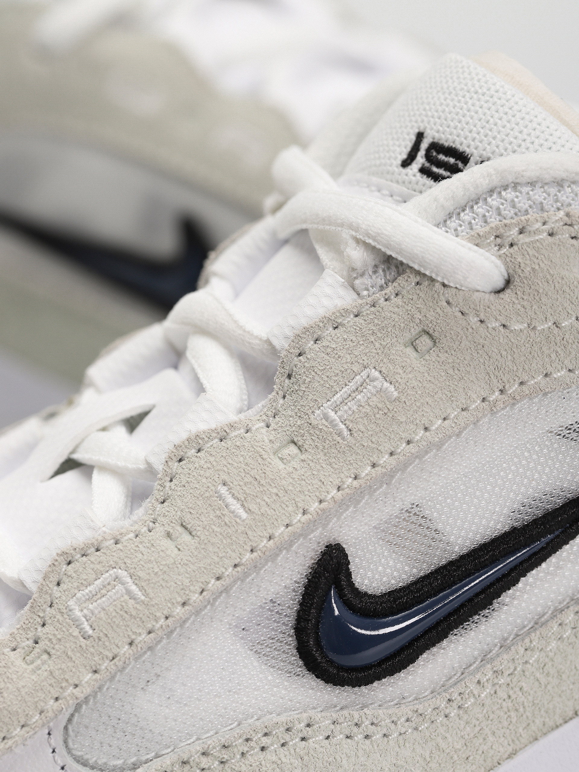 Topánky Nike SB Ishod 2 (white/navy summit white black)