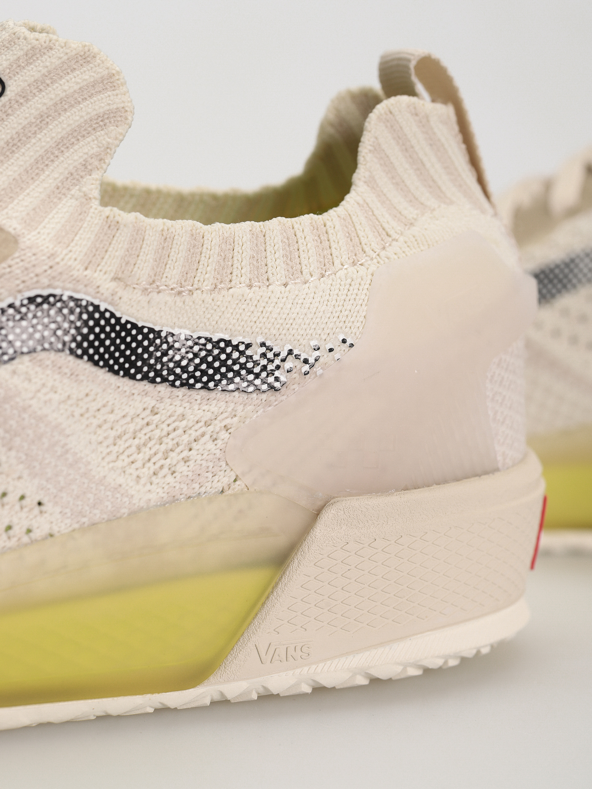 Topánky Vans Ave 2.0 Knit (cream)