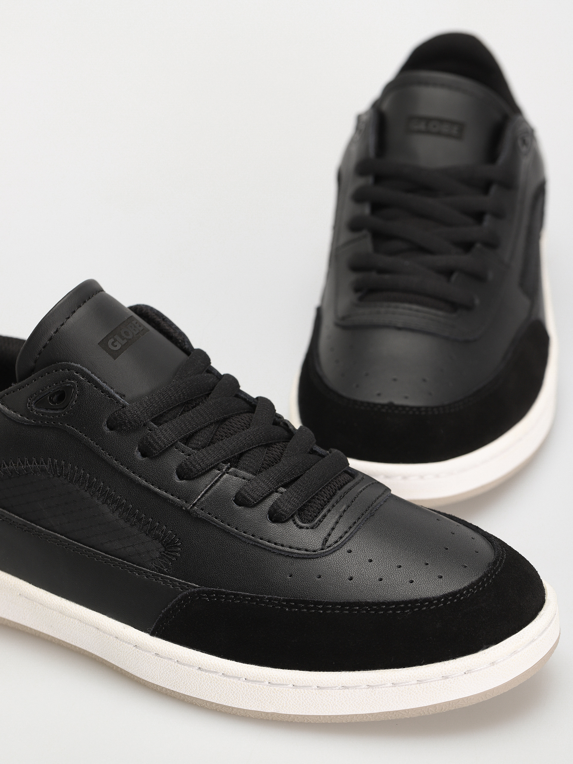 Topánky Globe Holand (black/off white)